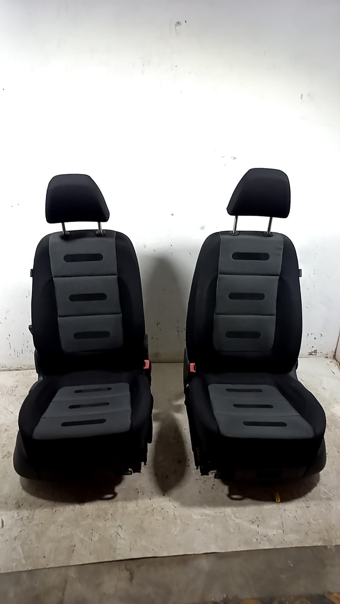 Juego asientos completo VOLKSWAGEN TIGUAN (AX1)