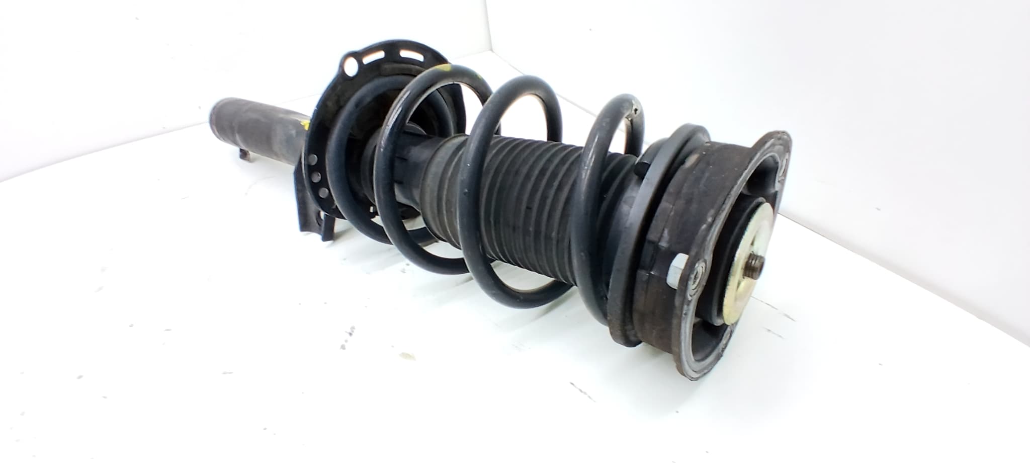Amortiguador delantero derecho VOLKSWAGEN PASSAT