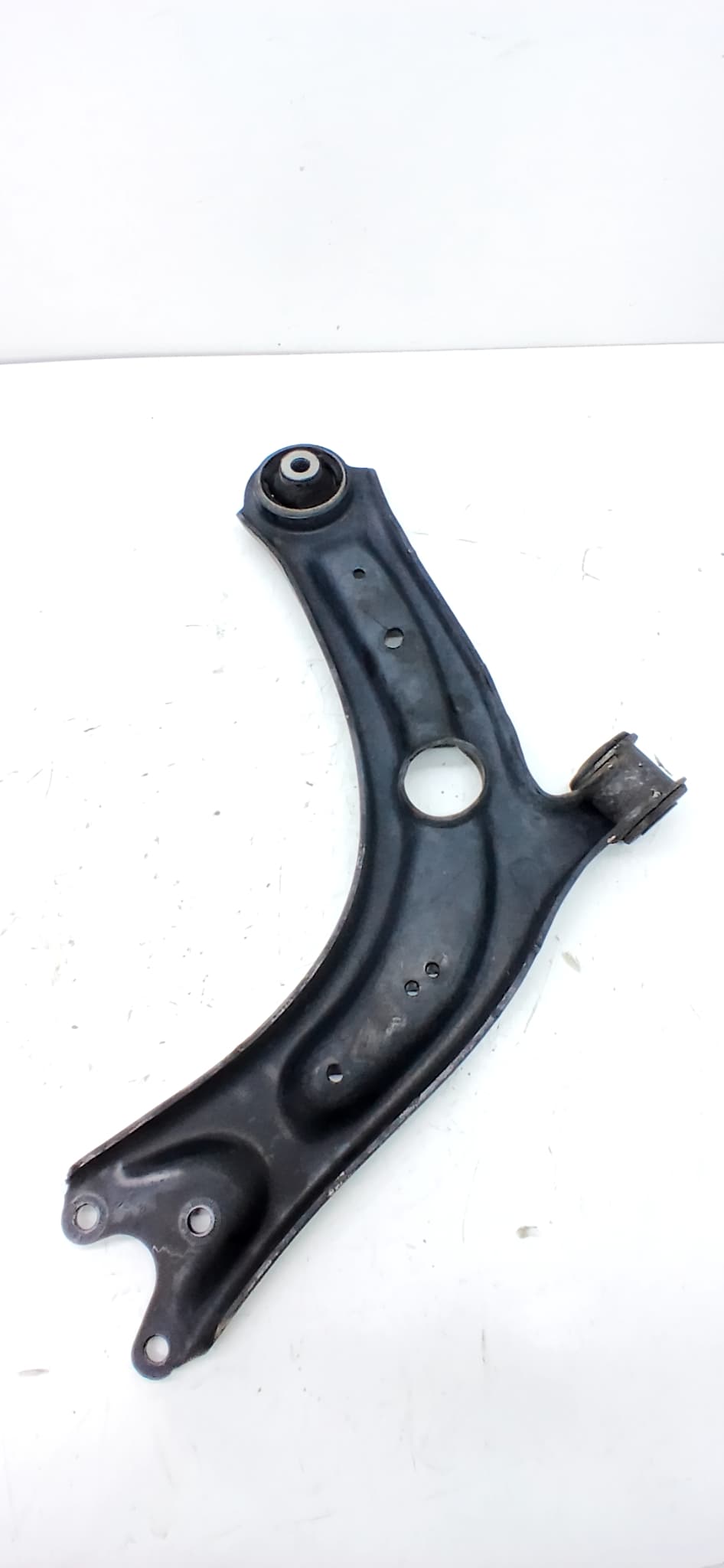 Brazo suspension inferior delantero izquierdo VOLKSWAGEN PASSAT