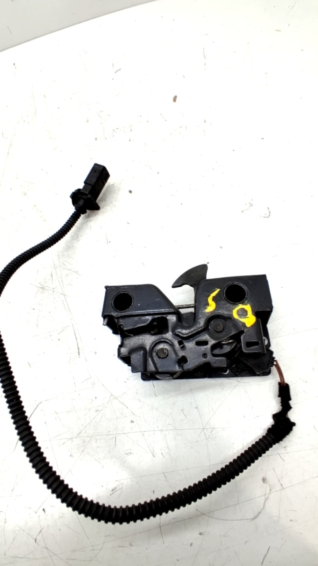 Cerradura capot VOLKSWAGEN PASSAT