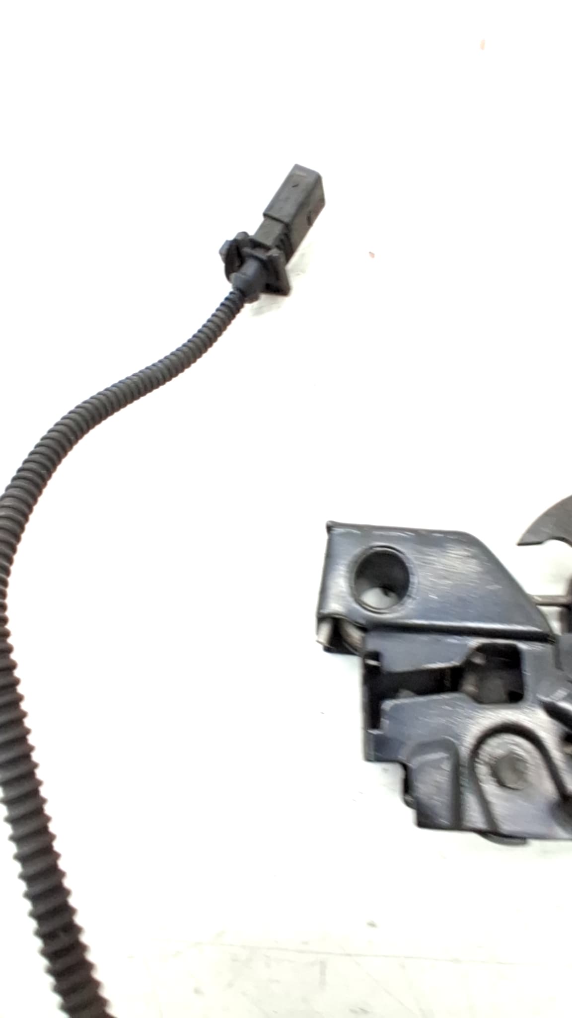 Cerradura capot VOLKSWAGEN PASSAT 2