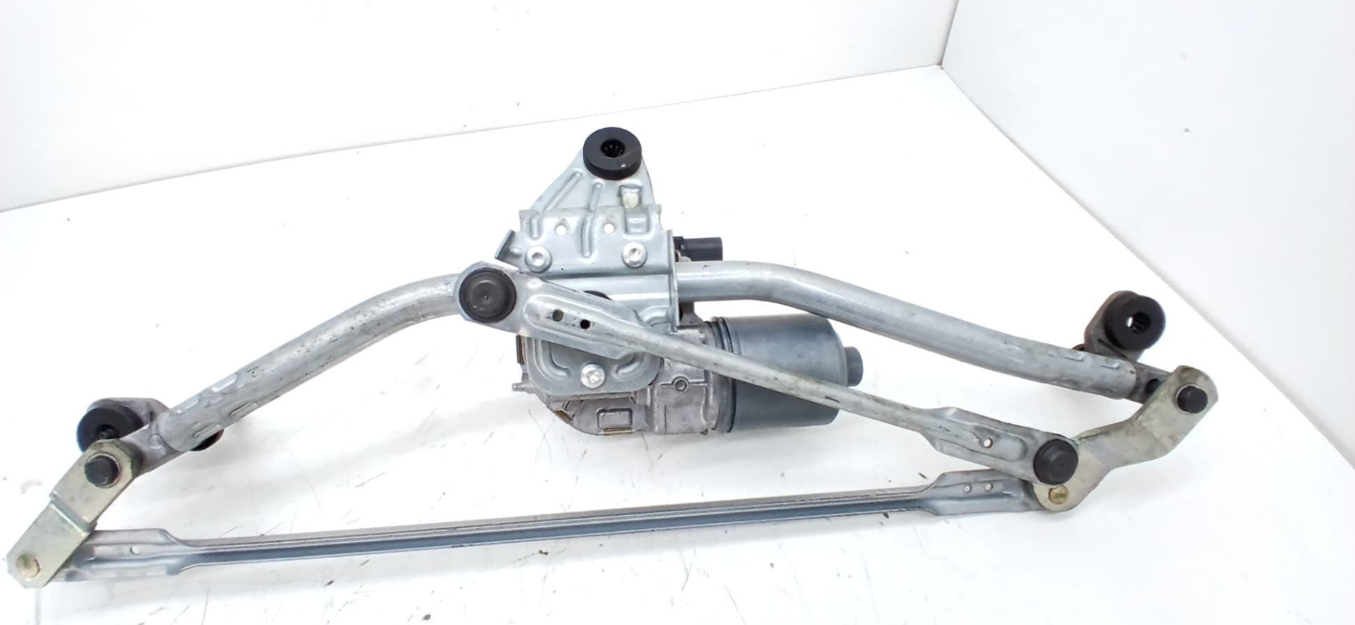 Motor limpia delantero VOLKSWAGEN PASSAT 3