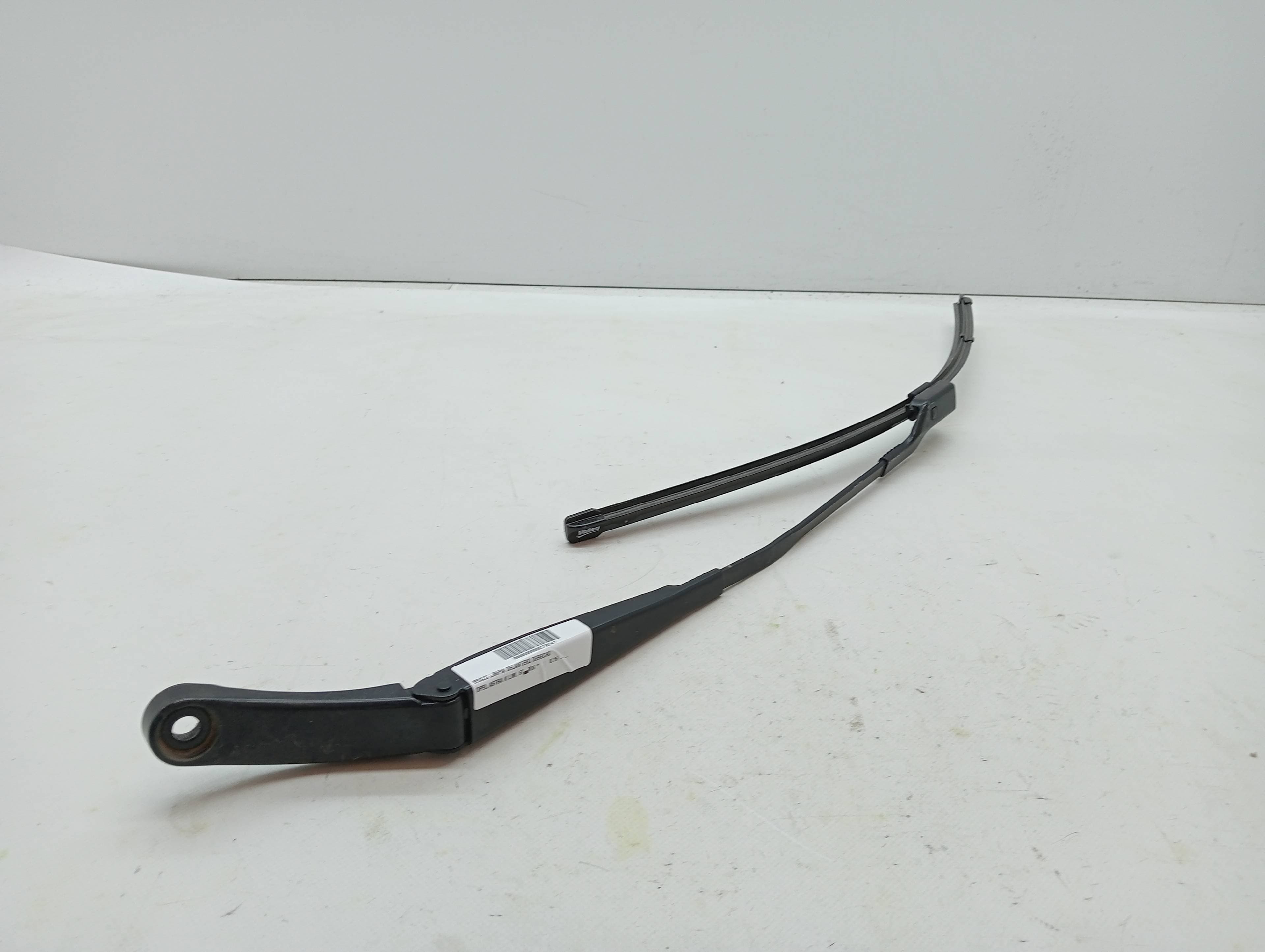 Brazo limpia delantero derecho OPEL ASTRA K LIM