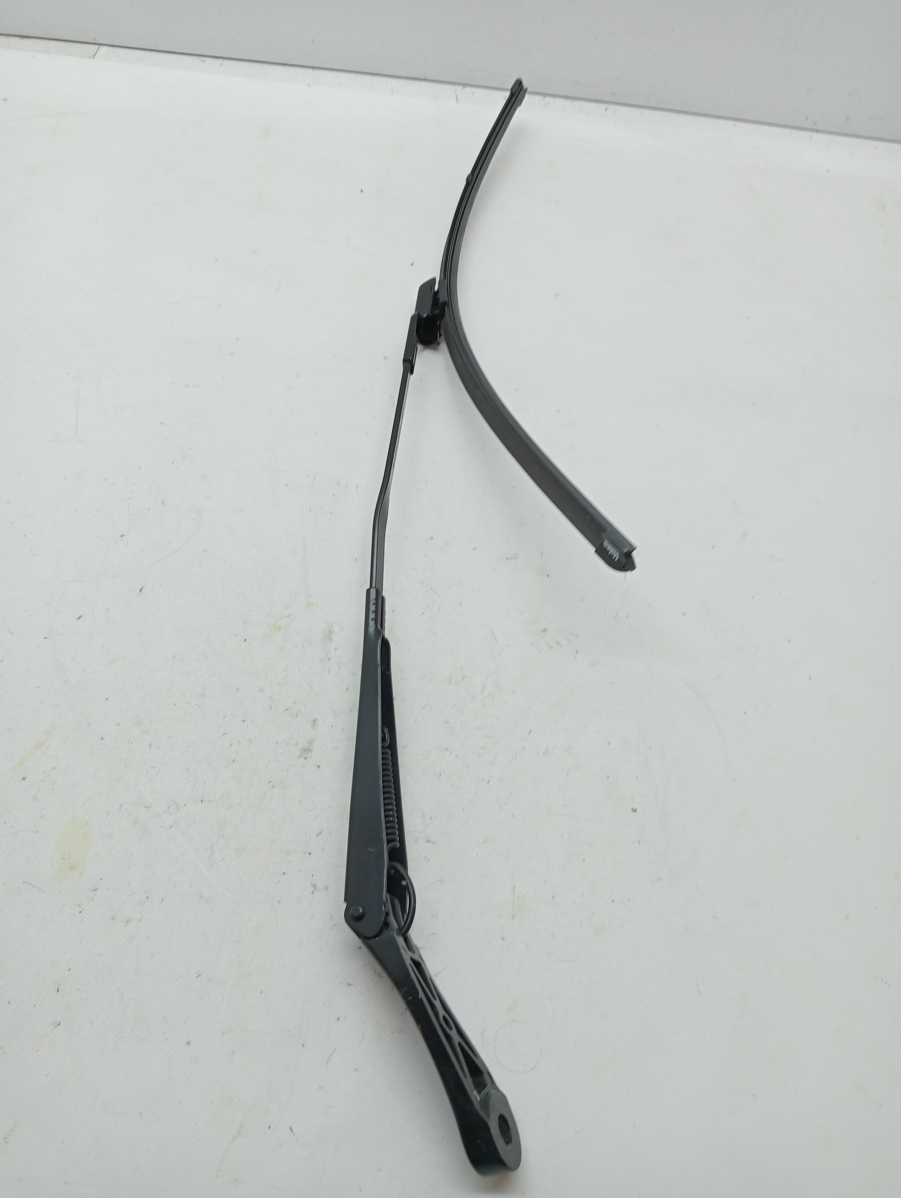 Brazo limpia delantero derecho OPEL ASTRA K LIM 2