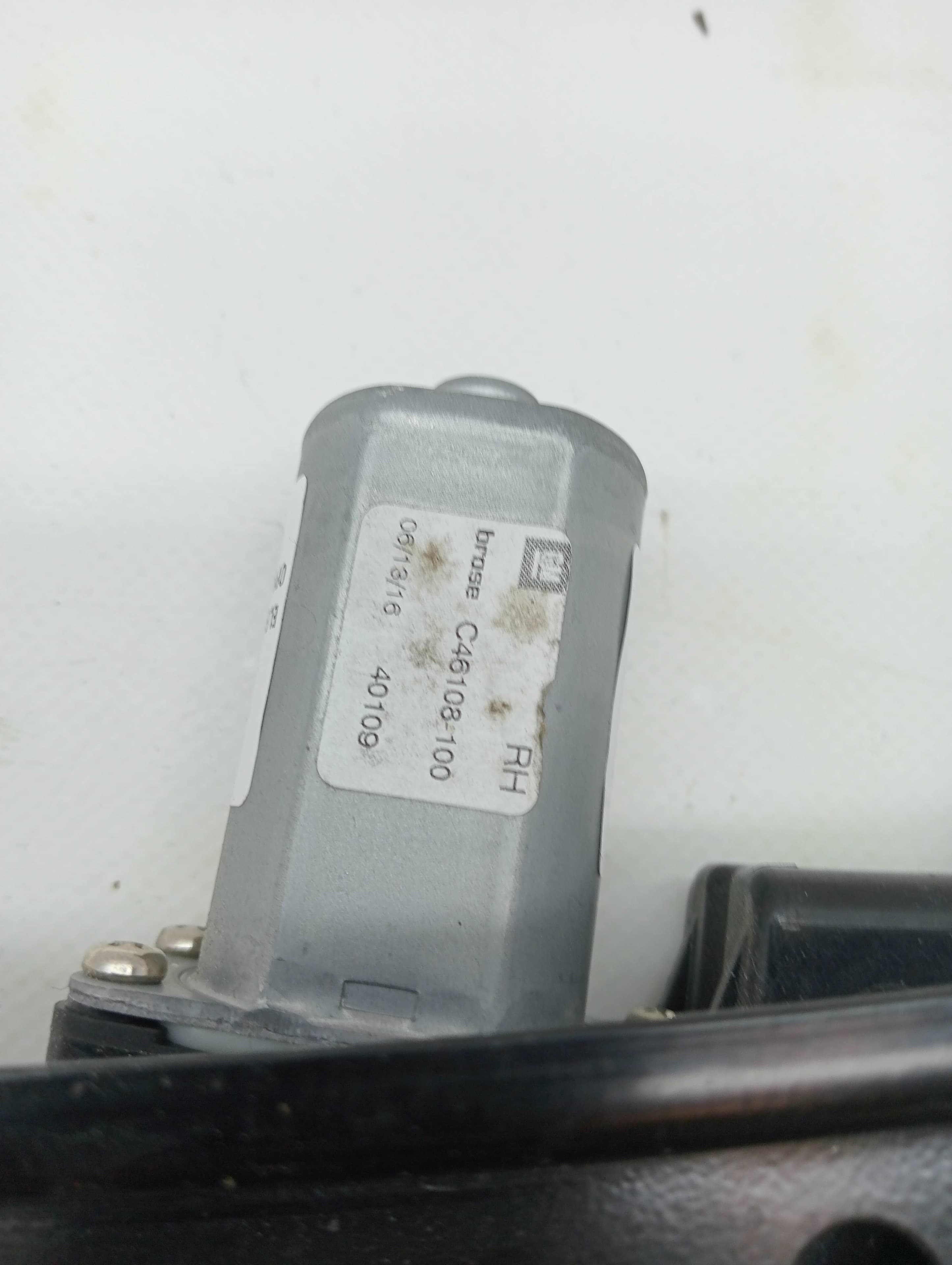 Elevalunas delantero derecho OPEL ASTRA K LIM 2