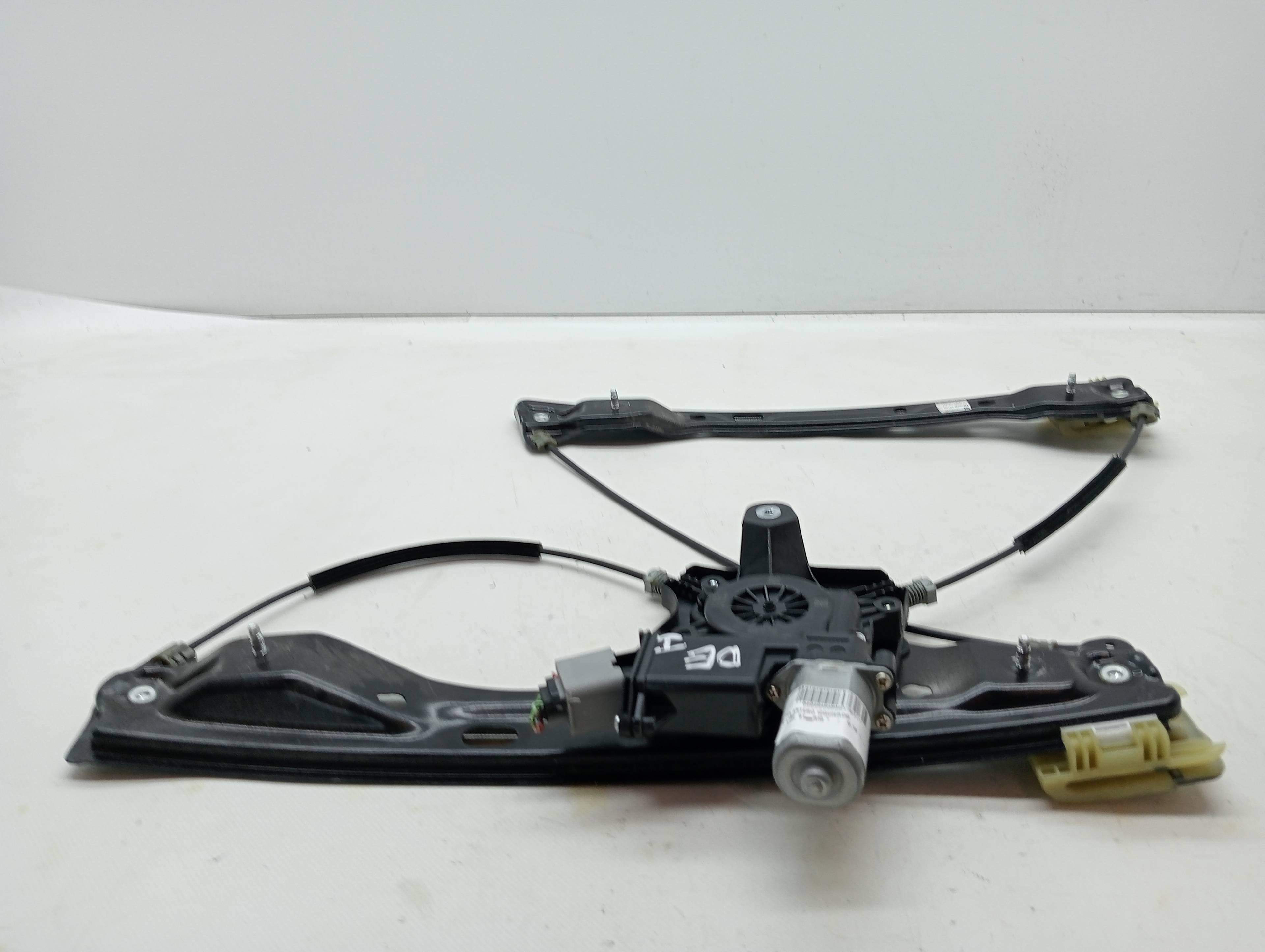 Elevalunas delantero izquierdo OPEL ASTRA K LIM