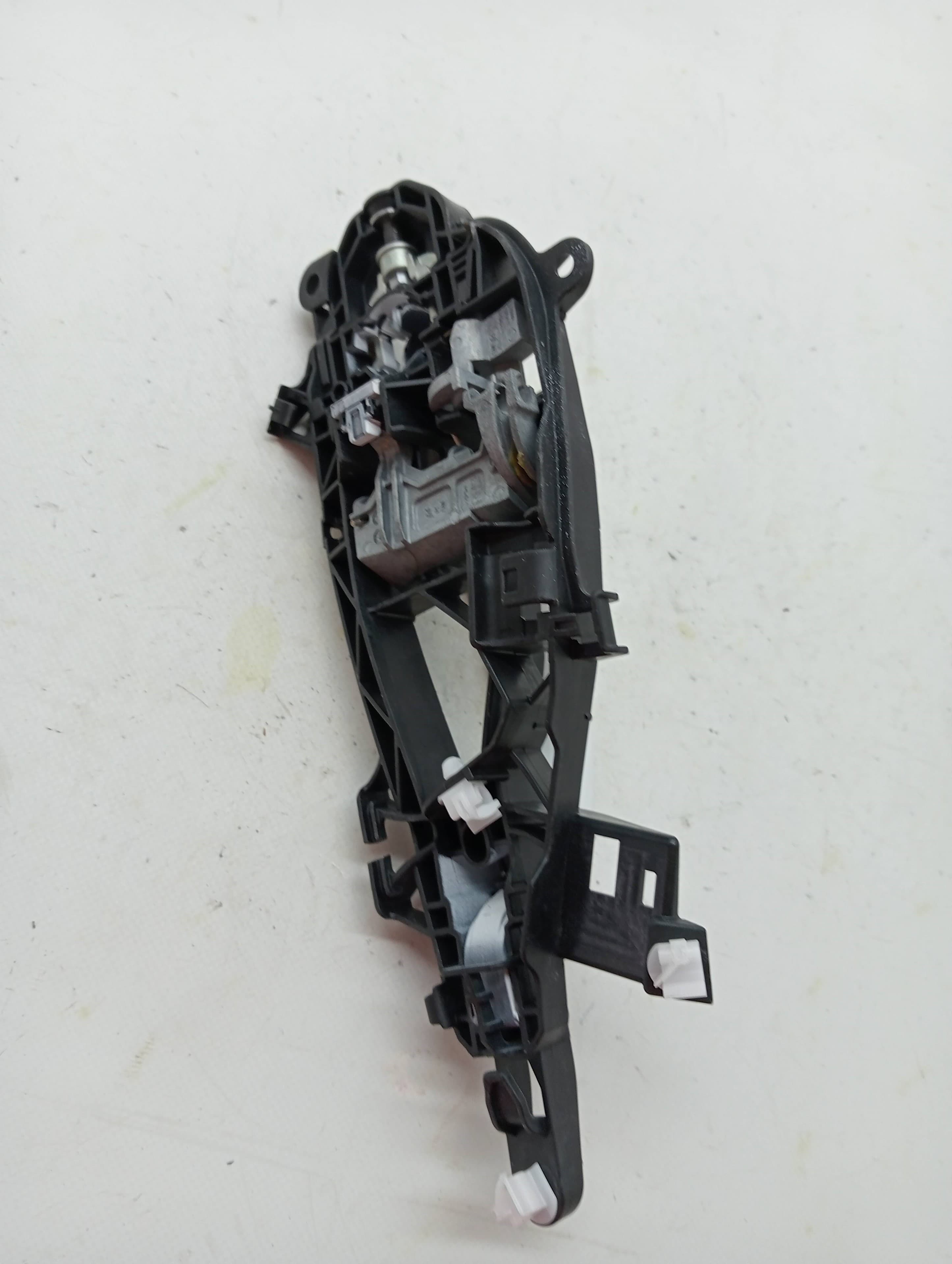 Maneta exterior delantera derecha OPEL ASTRA K LIM 3