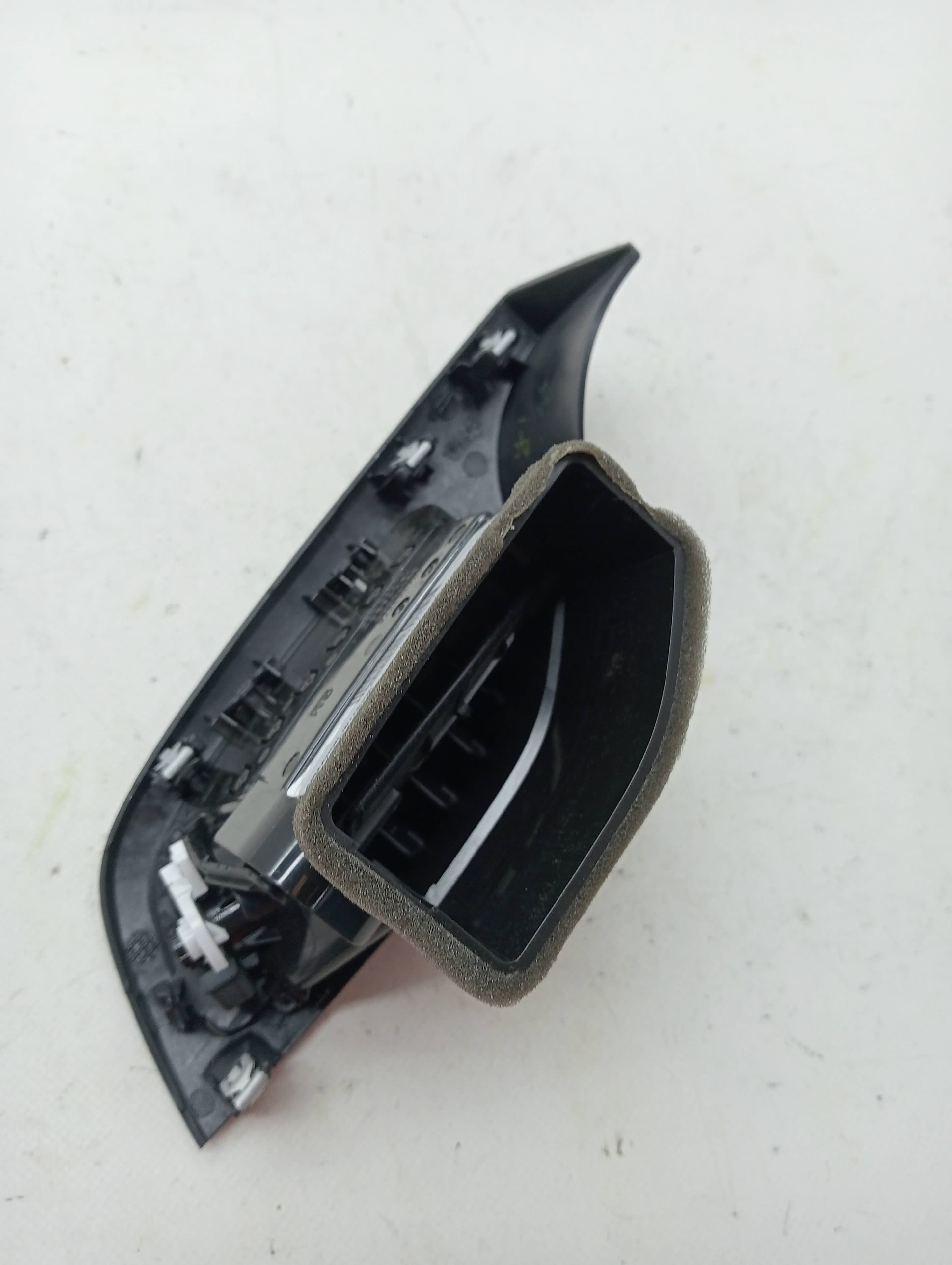 Recambio OPEL ASTRA K LIM ref. 39046555 2