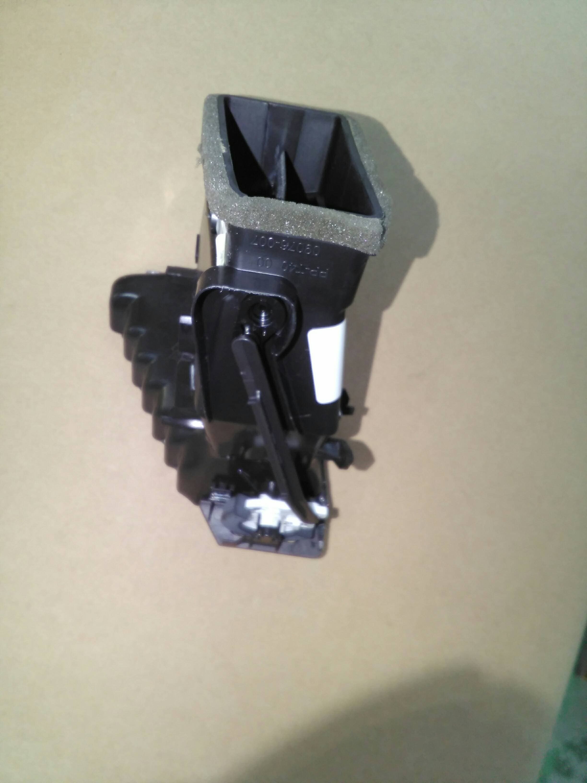 Recambio OPEL ASTRA K LIM ref. 39046556 2