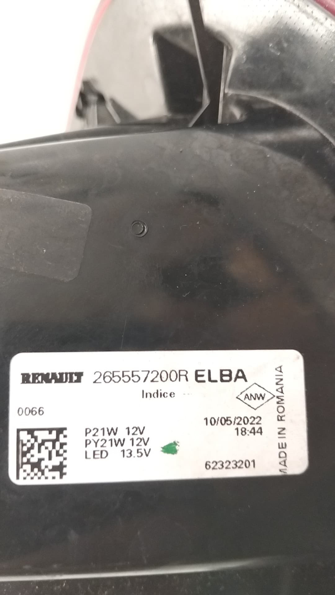 Piloto trasero izquierdo DACIA DUSTER 2