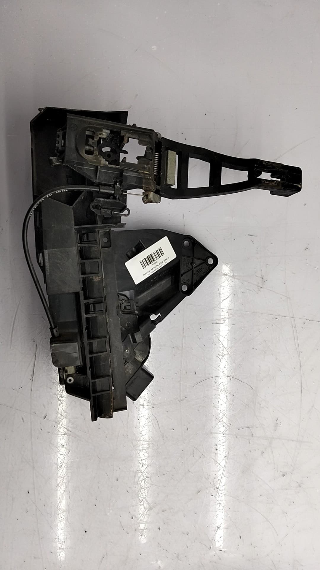 Cerradura puerta delantera derecha FORD FOCUS BERLINA (CAP)