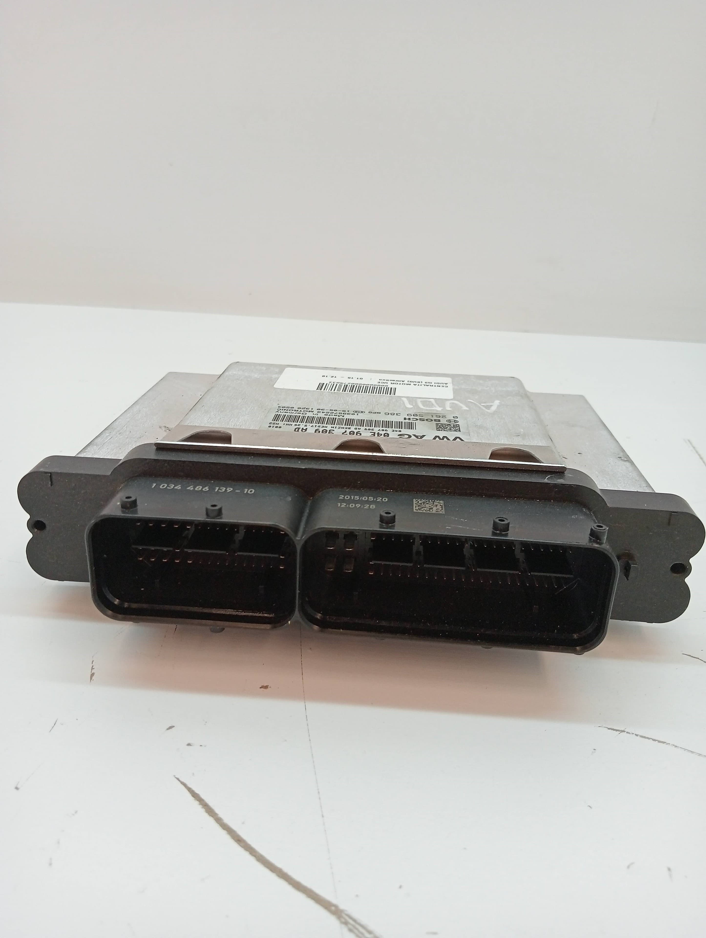 Centralita motor uce AUDI Q3 (8UG) 3