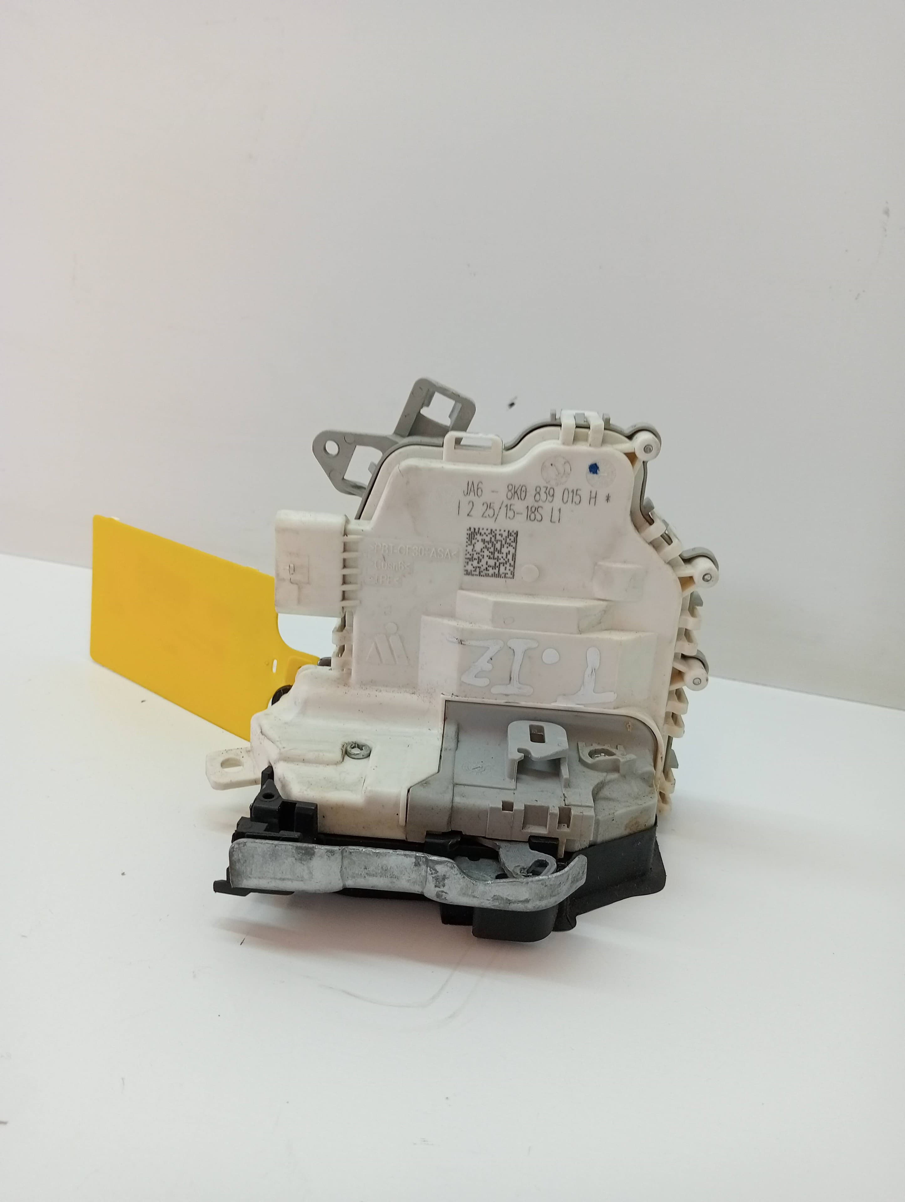 Cerradura puerta trasera izquierda AUDI Q3 (8UG) 3