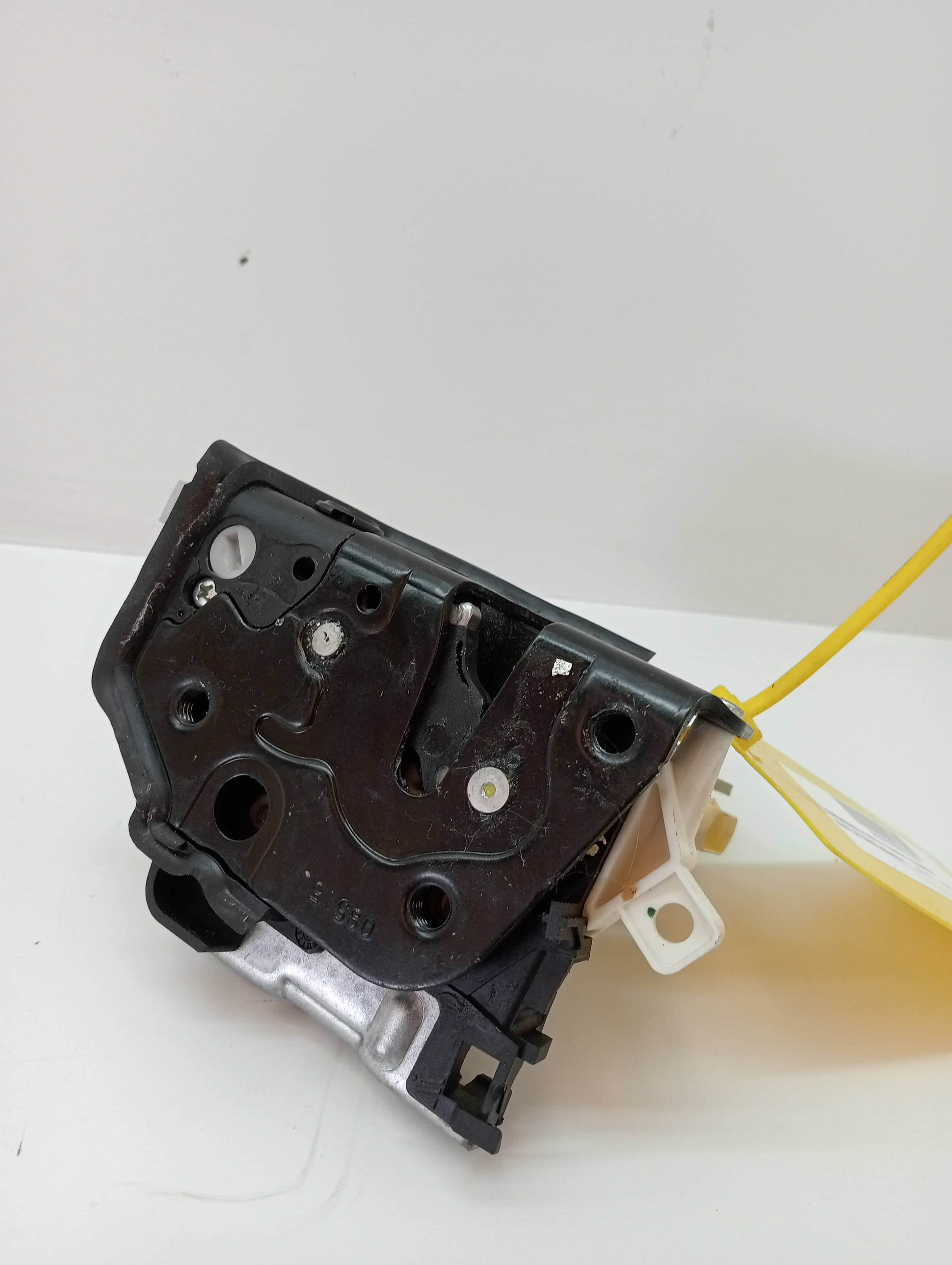 Cerradura puerta trasera izquierda AUDI Q3 (8UG) 2