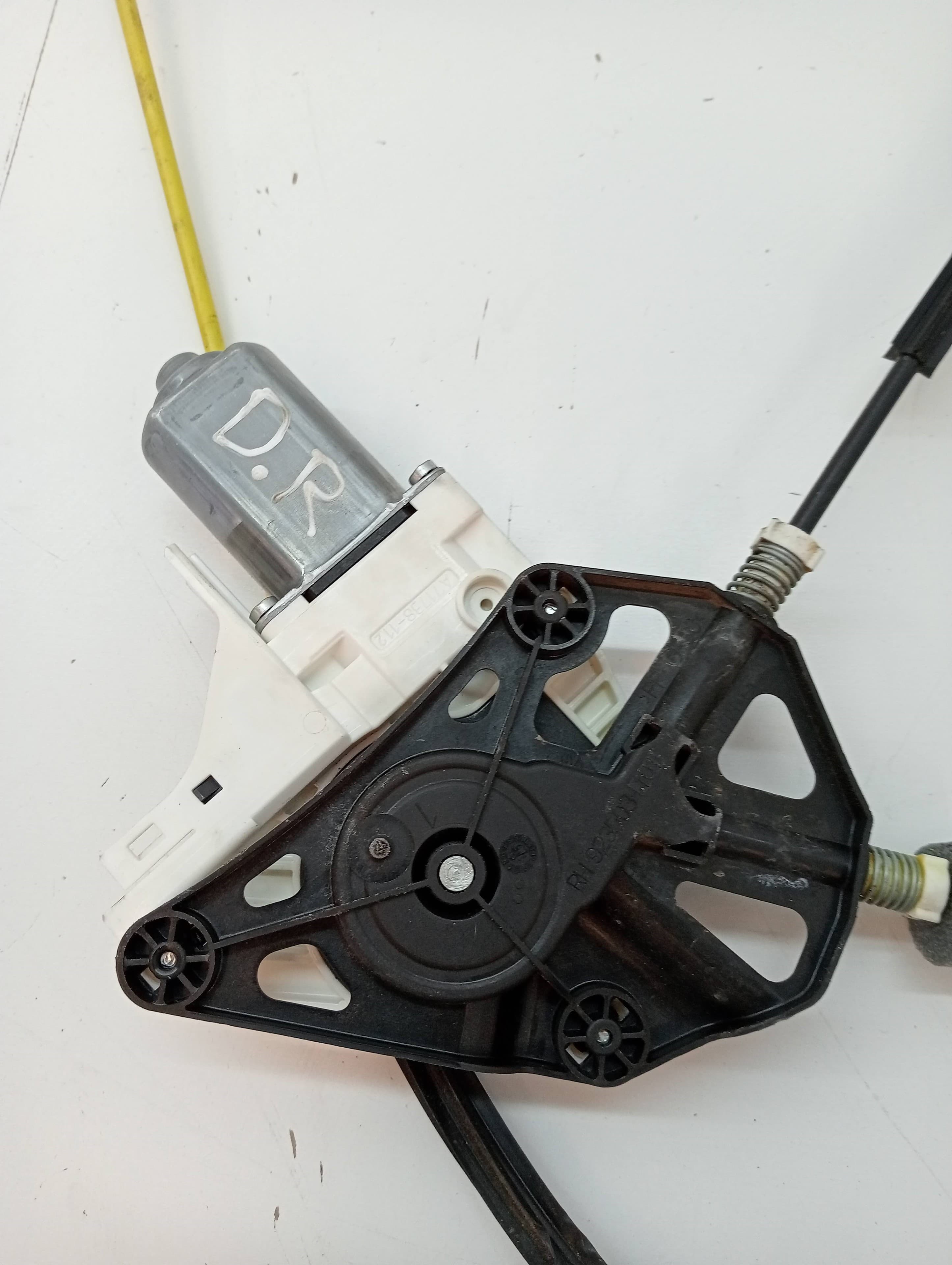 Elevalunas delantero derecho AUDI Q3 (8UG) 2