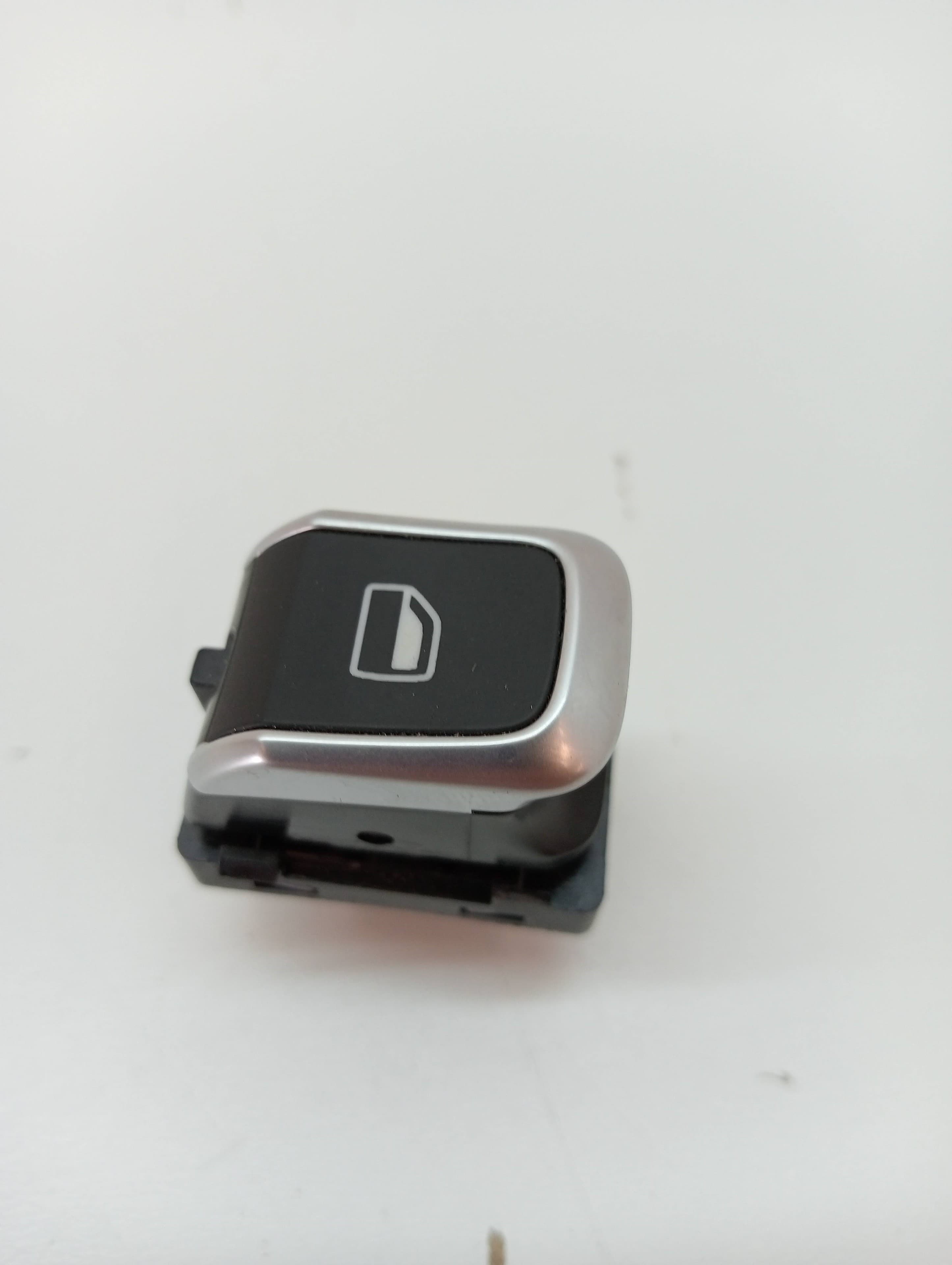 Mando elevalunas trasero derecho AUDI Q3 (8UG)