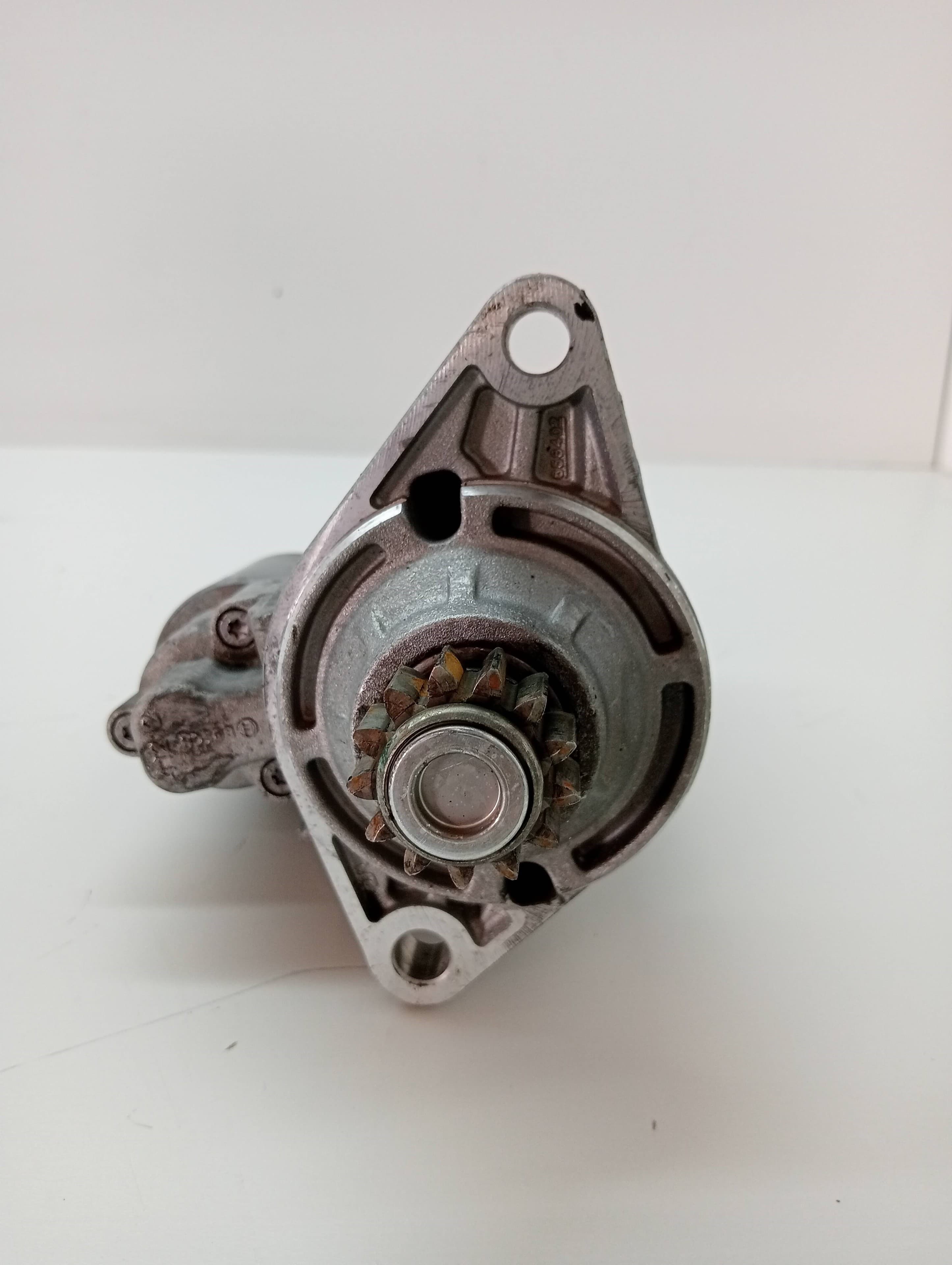 Motor arranque AUDI Q3 (8UG) 2