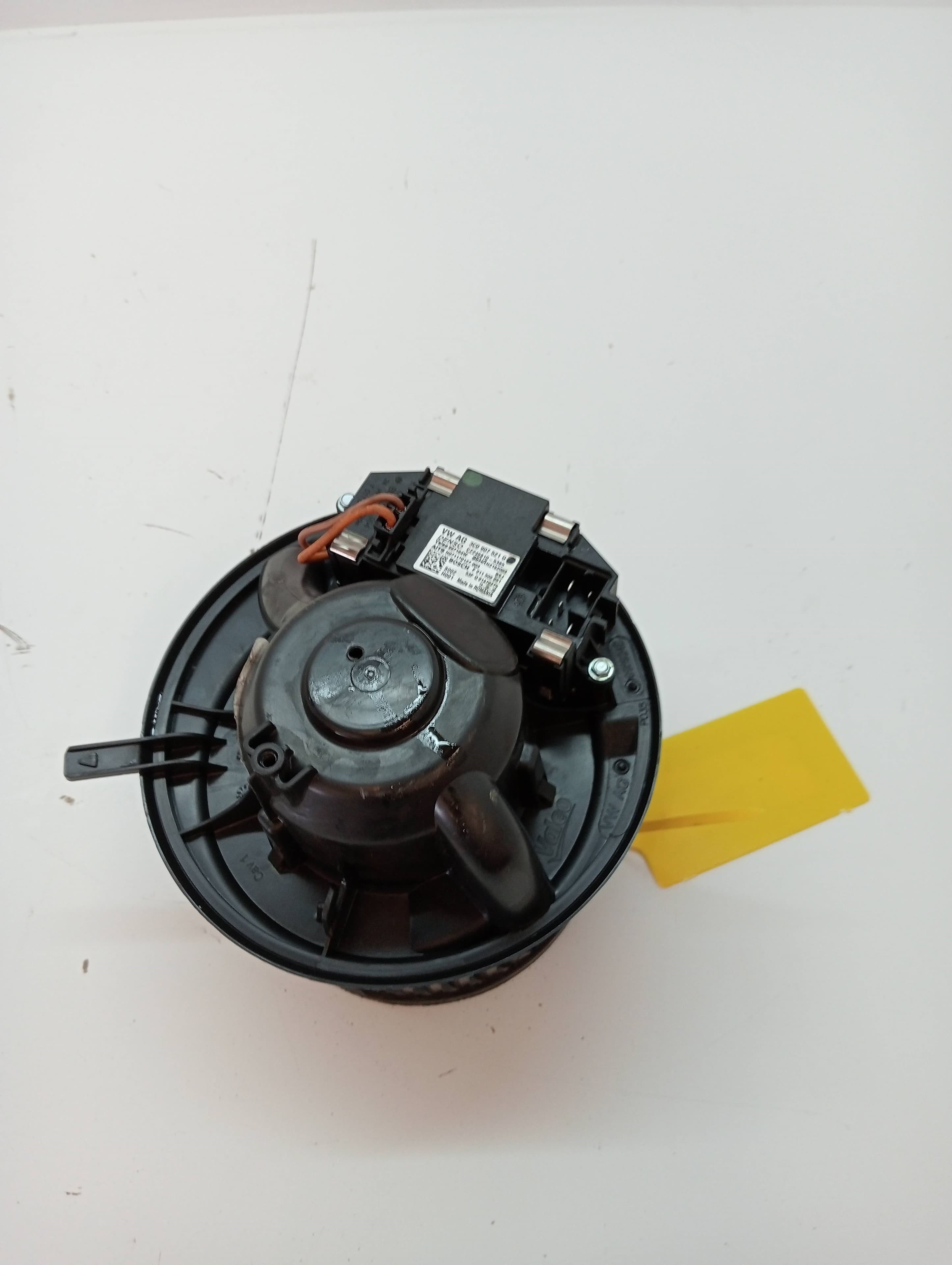 Motor calefaccion AUDI Q3 (8UG)