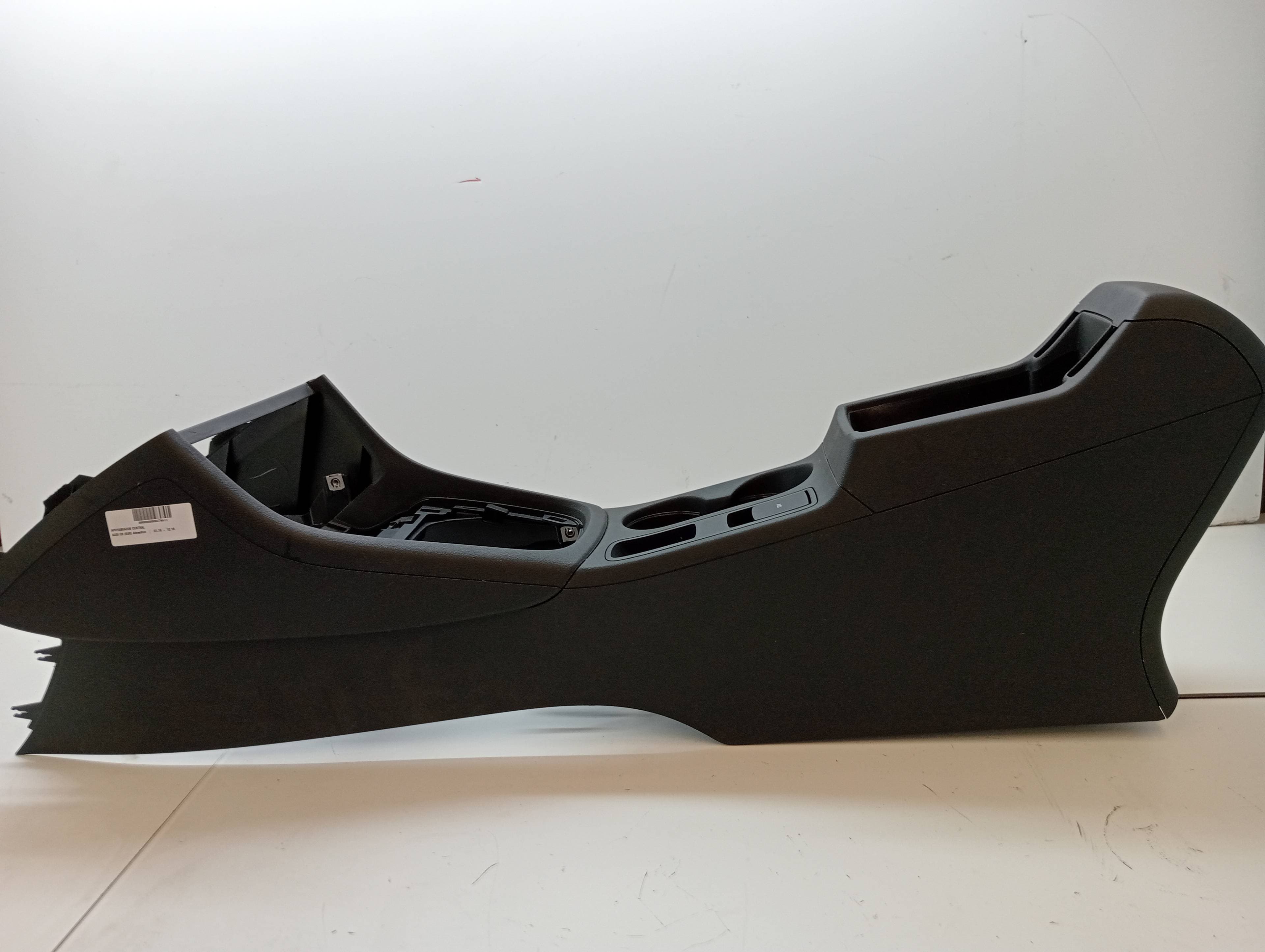 Consola central AUDI Q3 (8UG)
