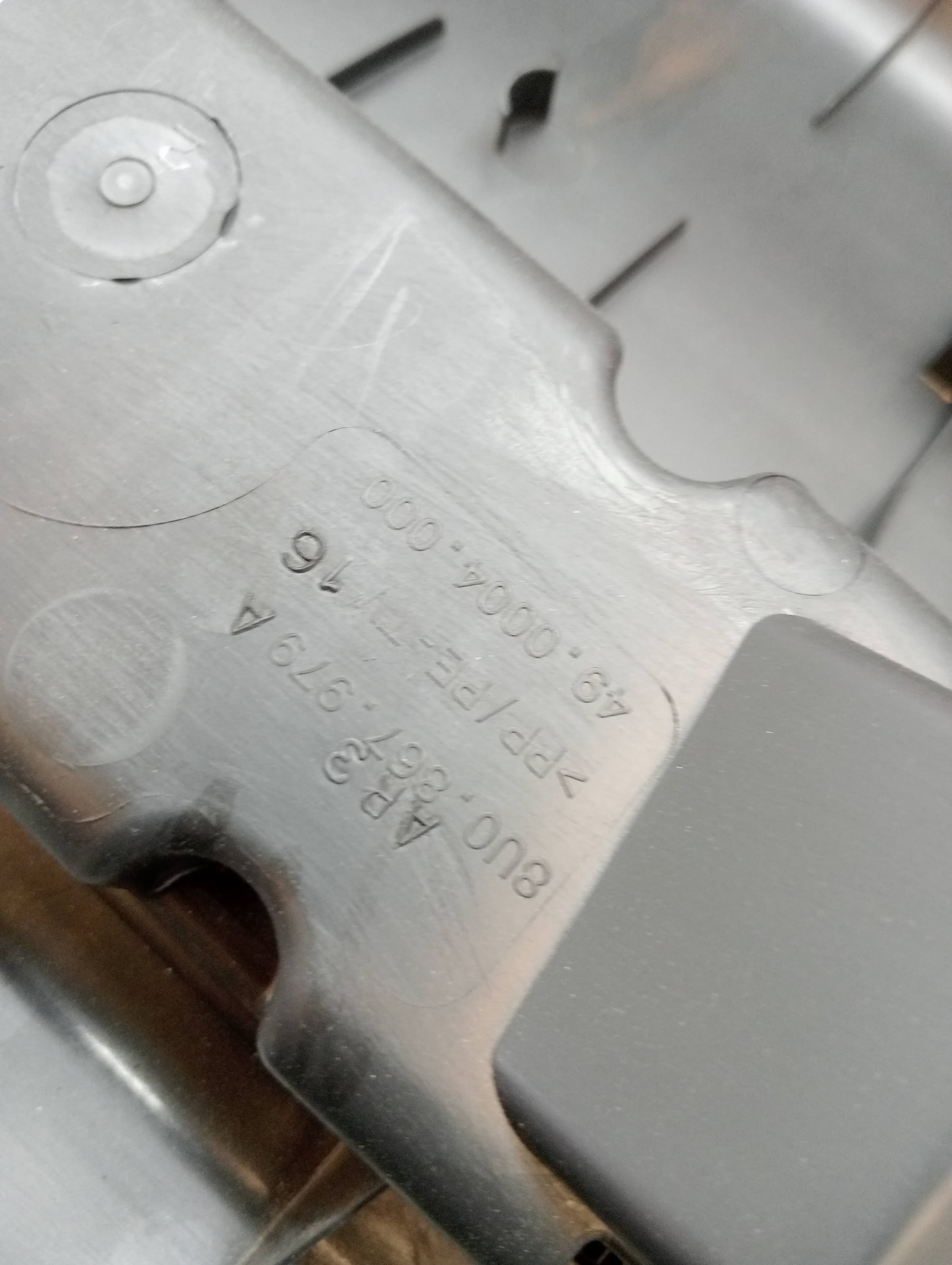 Guarnecido porton trasero AUDI Q3 (8UG) 3