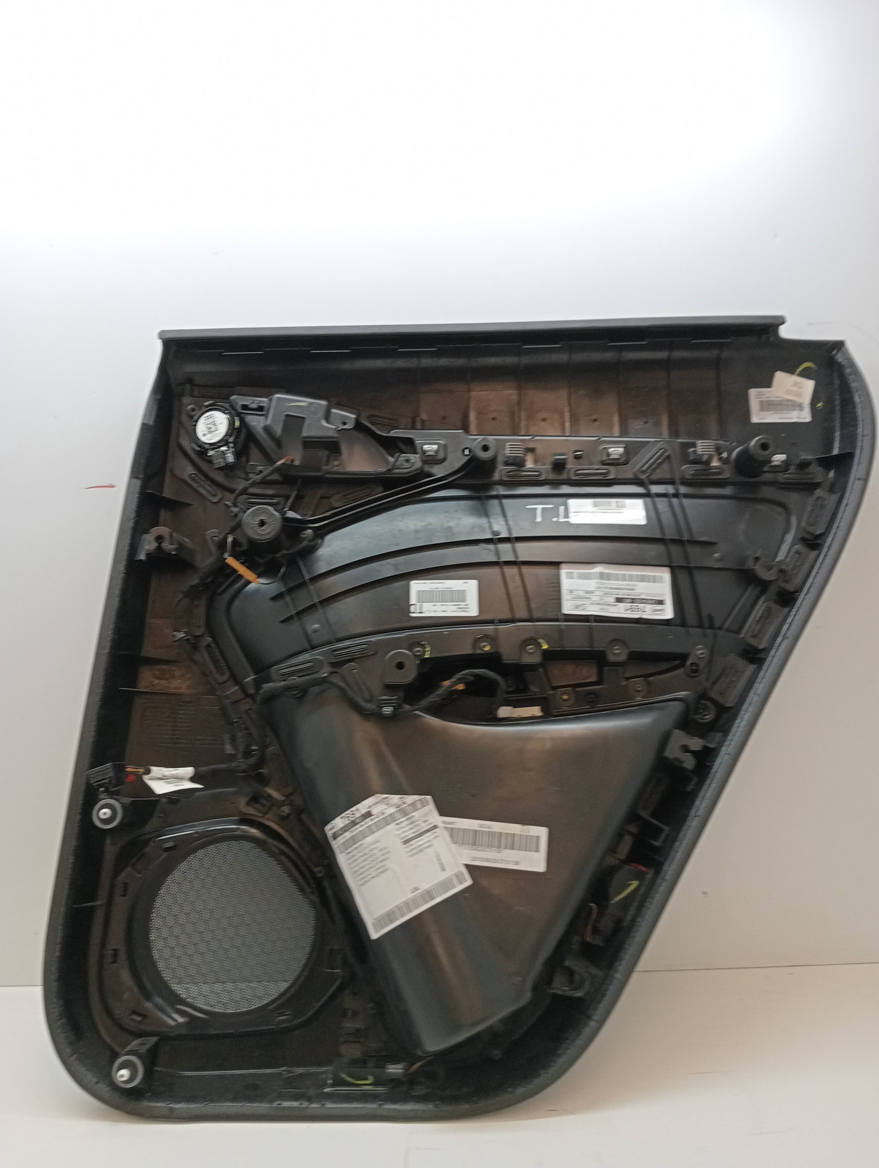 Recambio AUDI Q3 (8UG) ref. 8U0867303 3