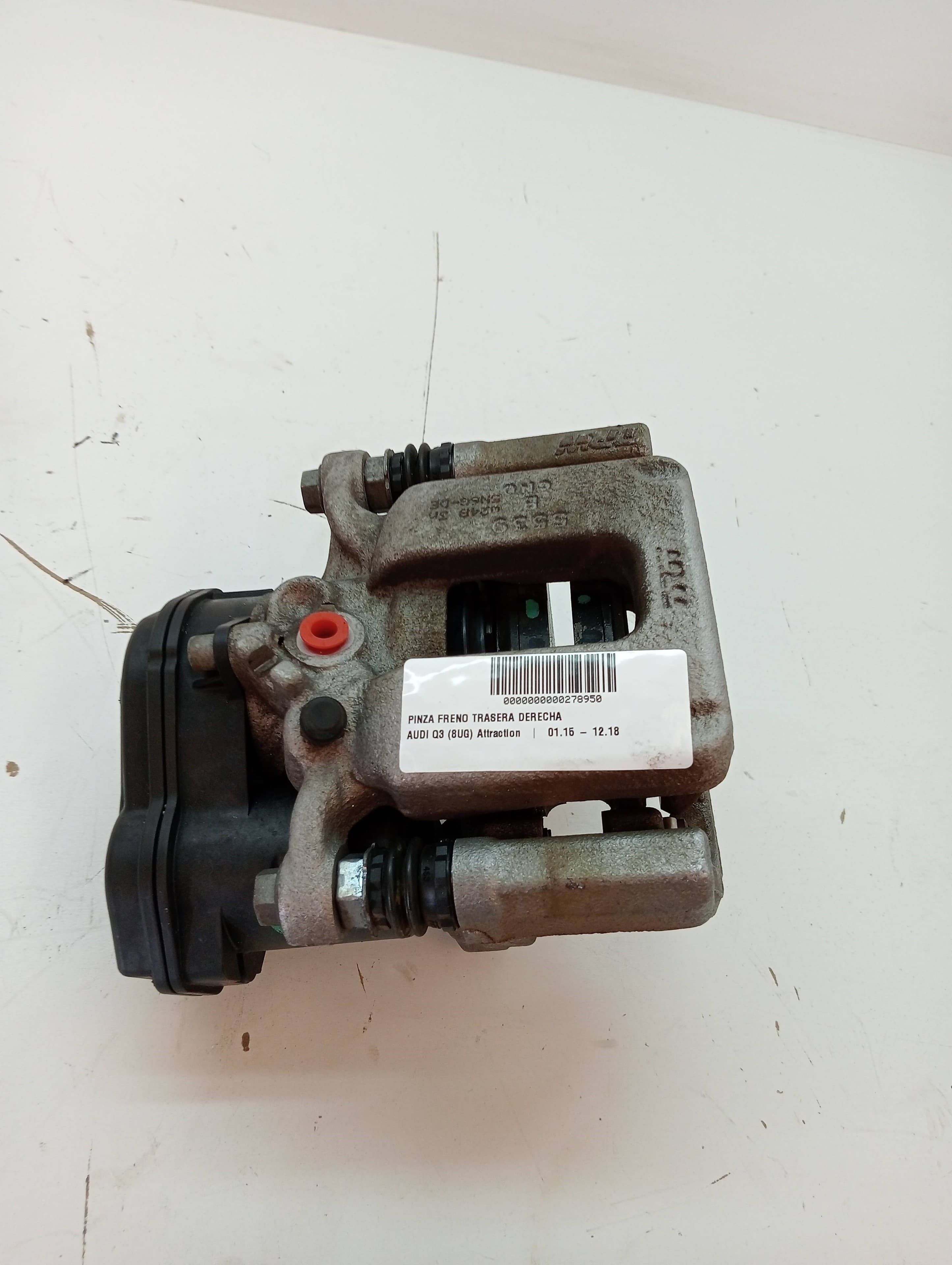 Recambio AUDI Q3 (8UG) ref. 8U0615404B