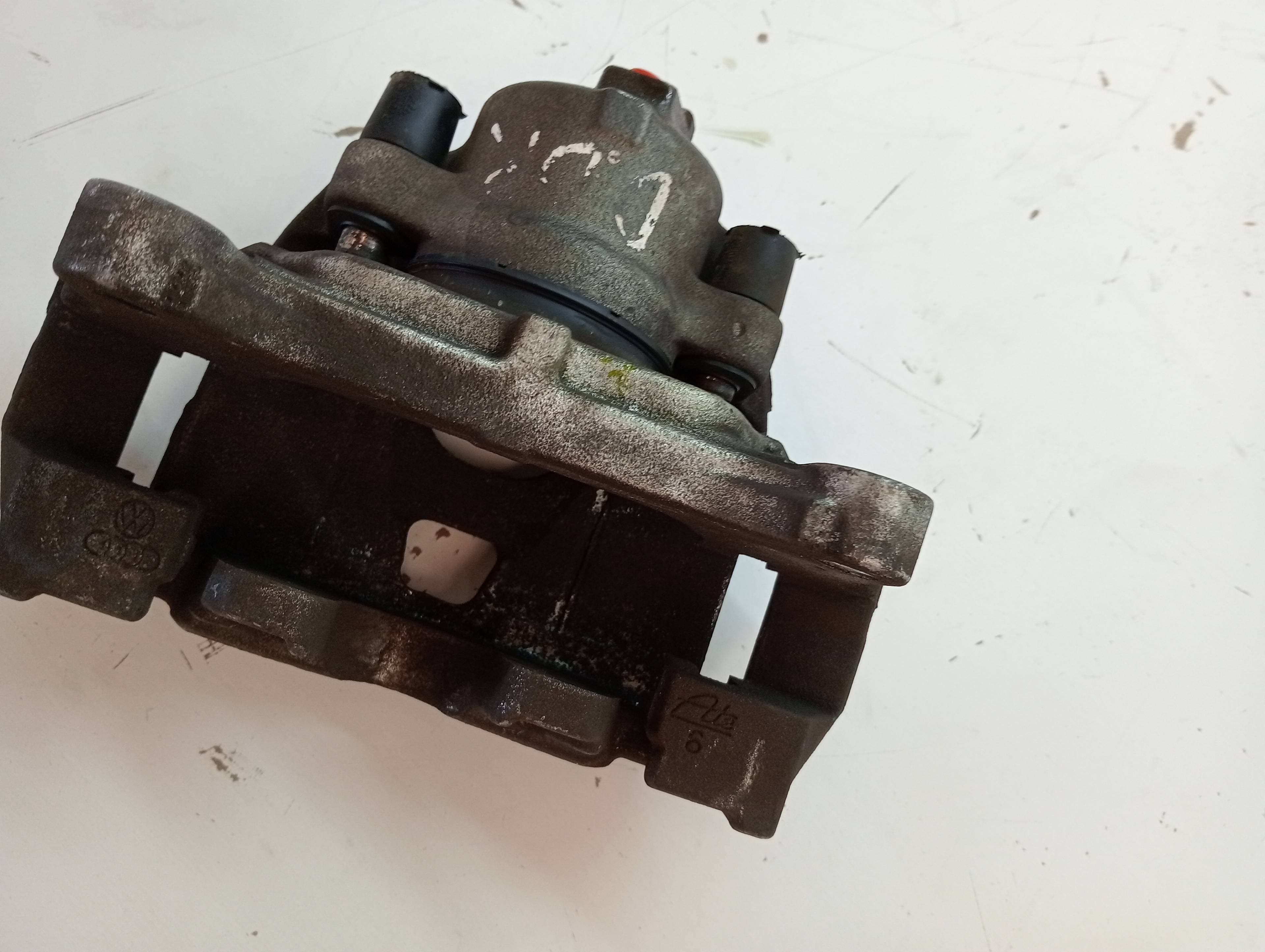 Recambio AUDI Q3 (8UG) ref. 5N0615124 3