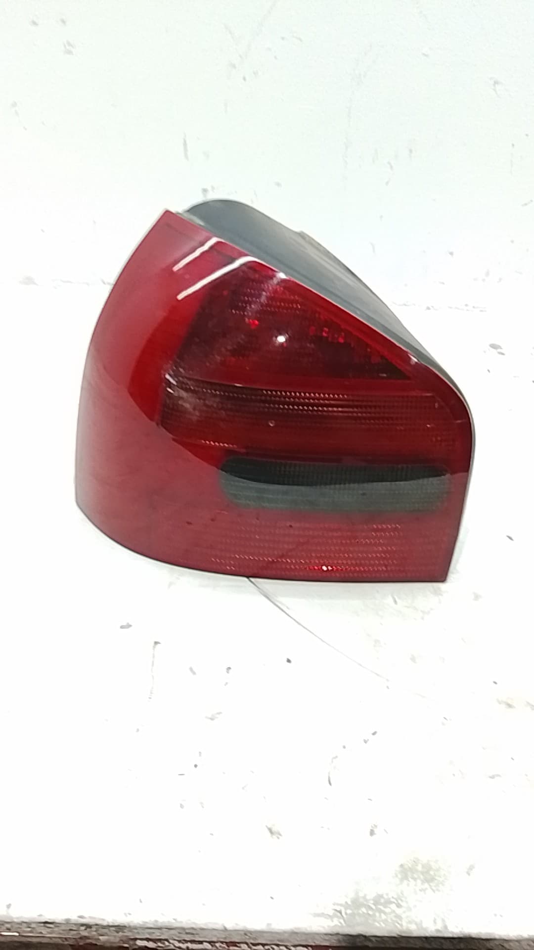 Piloto trasero izquierdo AUDI A3 (8L)