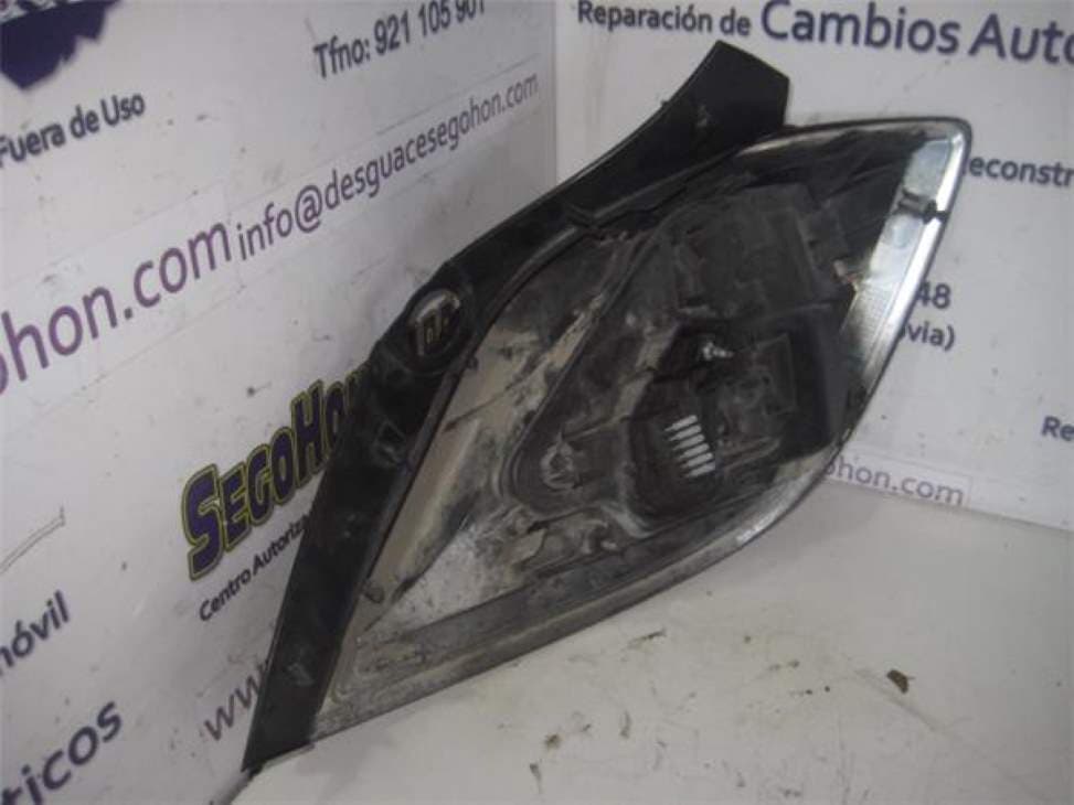 Piloto trasero izquierdo OPEL ASTRA H CARAVAN 3