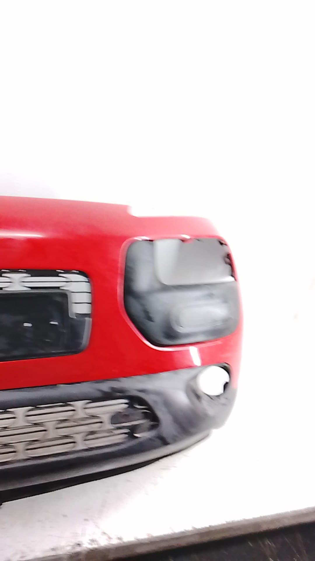 Paragolpes delantero CITROEN C4 CACTUS 4