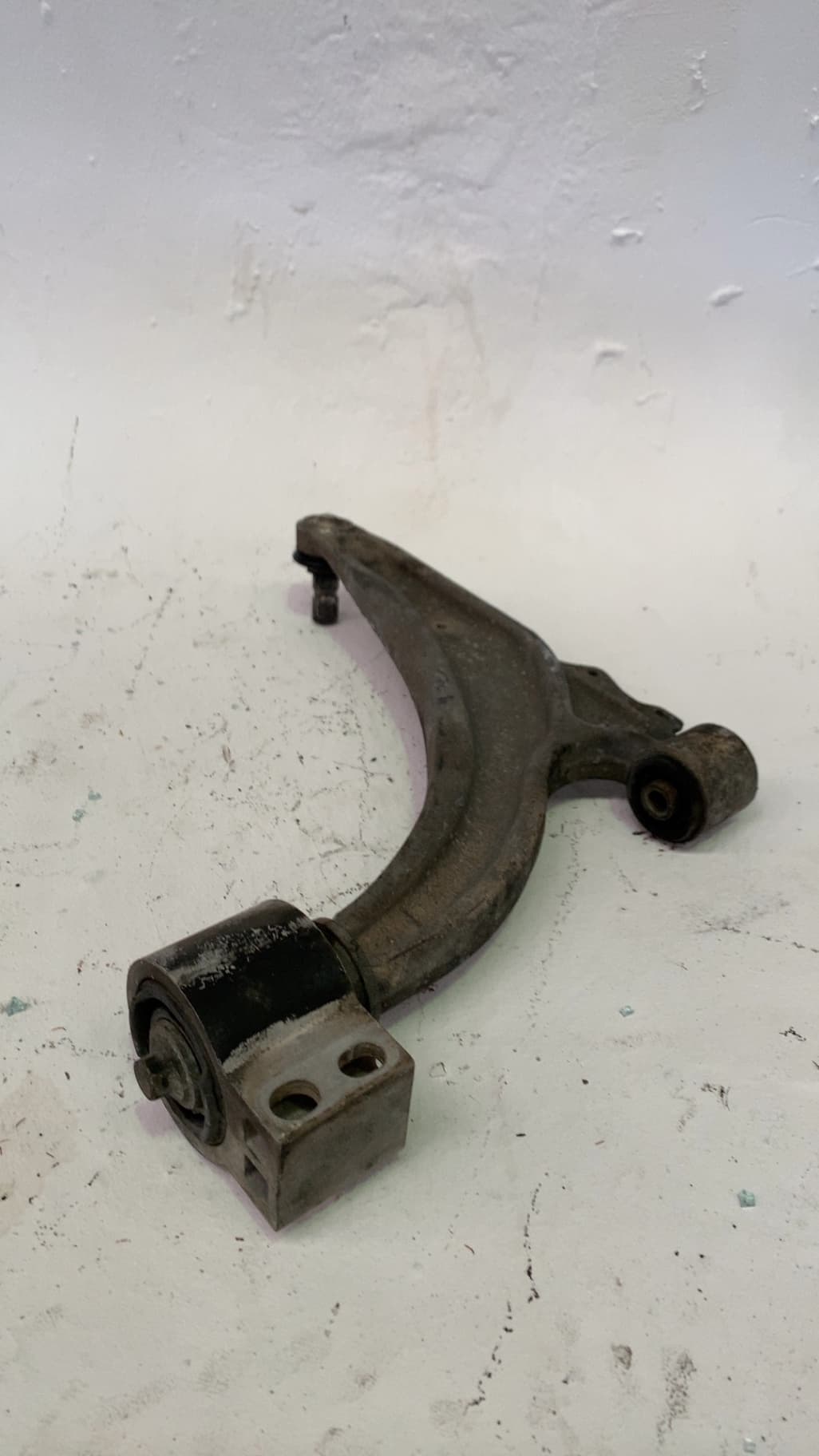 Brazo suspension inferior delantero derecho CHEVROLET CRUZE