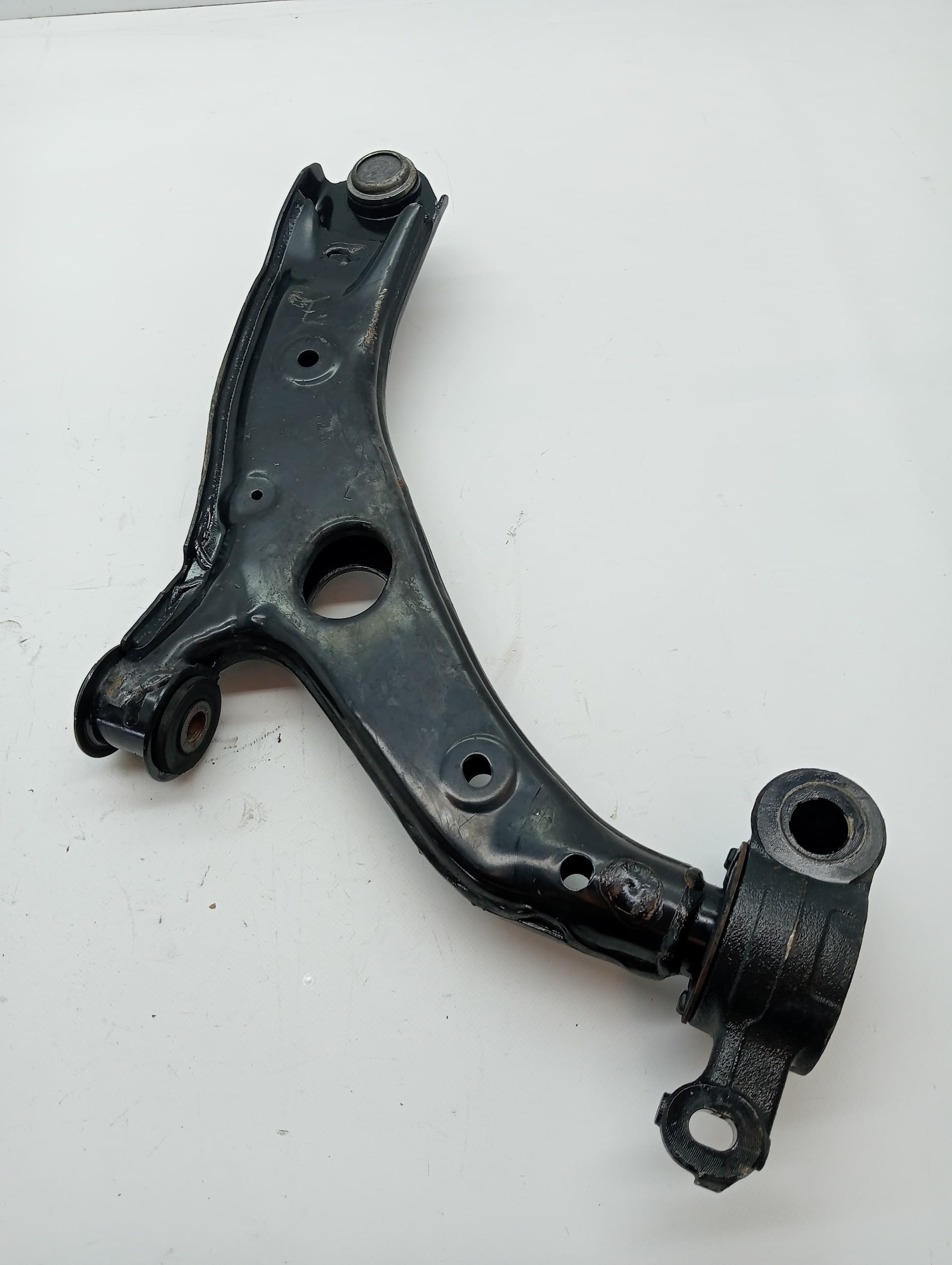 Brazo suspension inferior delantero izquierdo MAZDA 3 (BM, BN) 2
