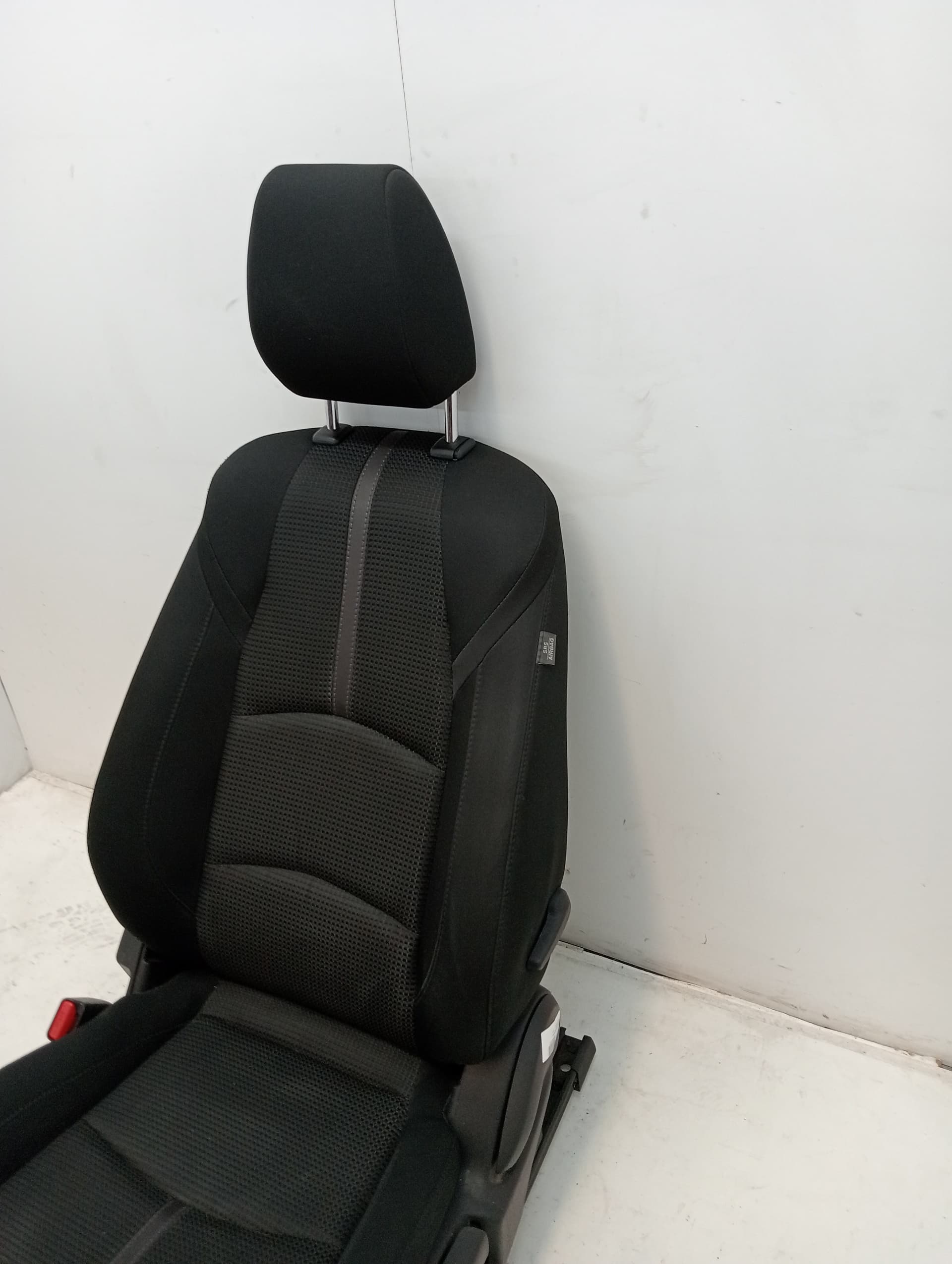 Asiento delantero izquierdo MAZDA 3 (BM, BN) 2