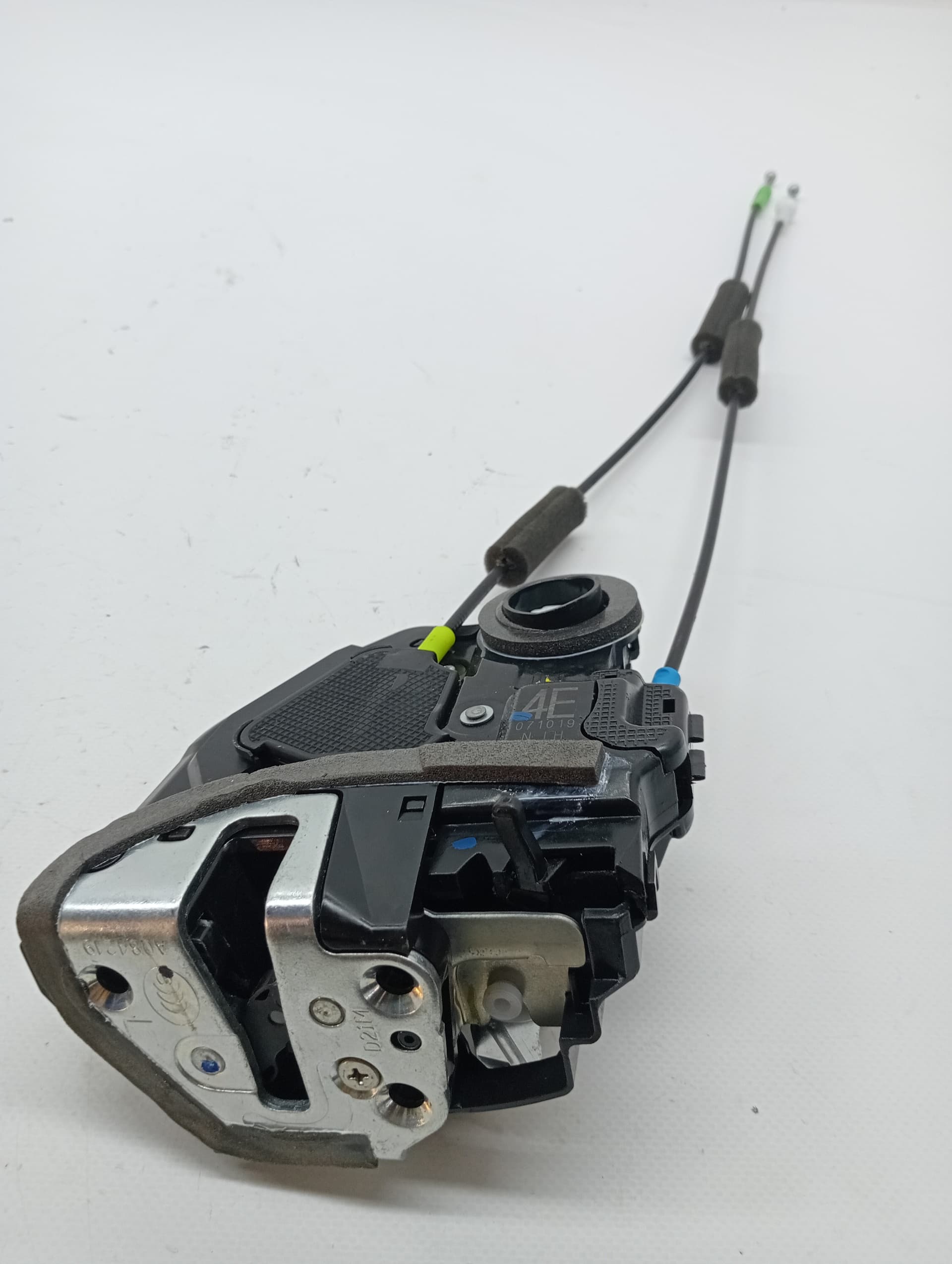 Cerradura puerta trasera izquierda TOYOTA COROLLA (E15) 3