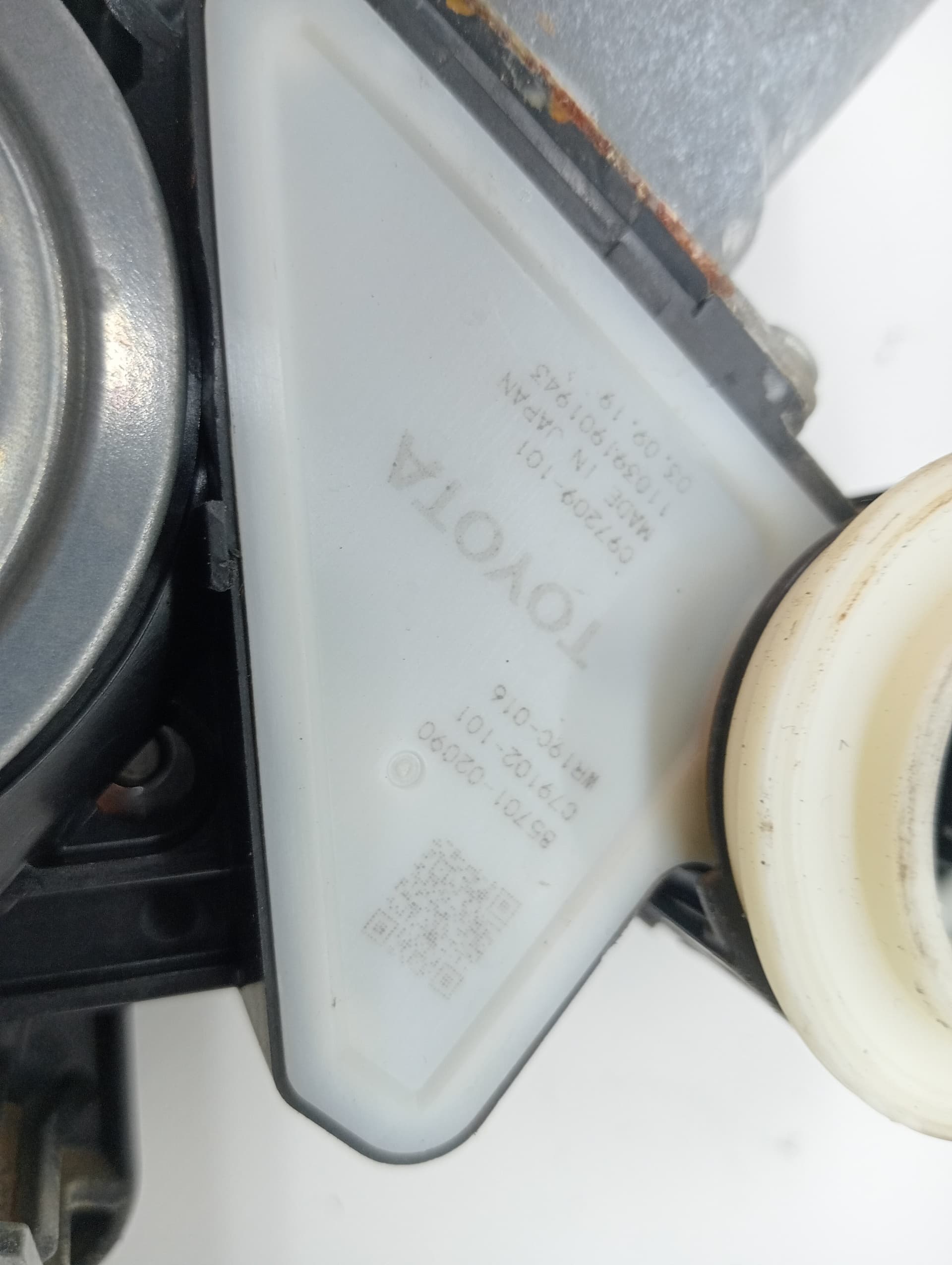 Elevalunas delantero izquierdo TOYOTA COROLLA (E15) 2