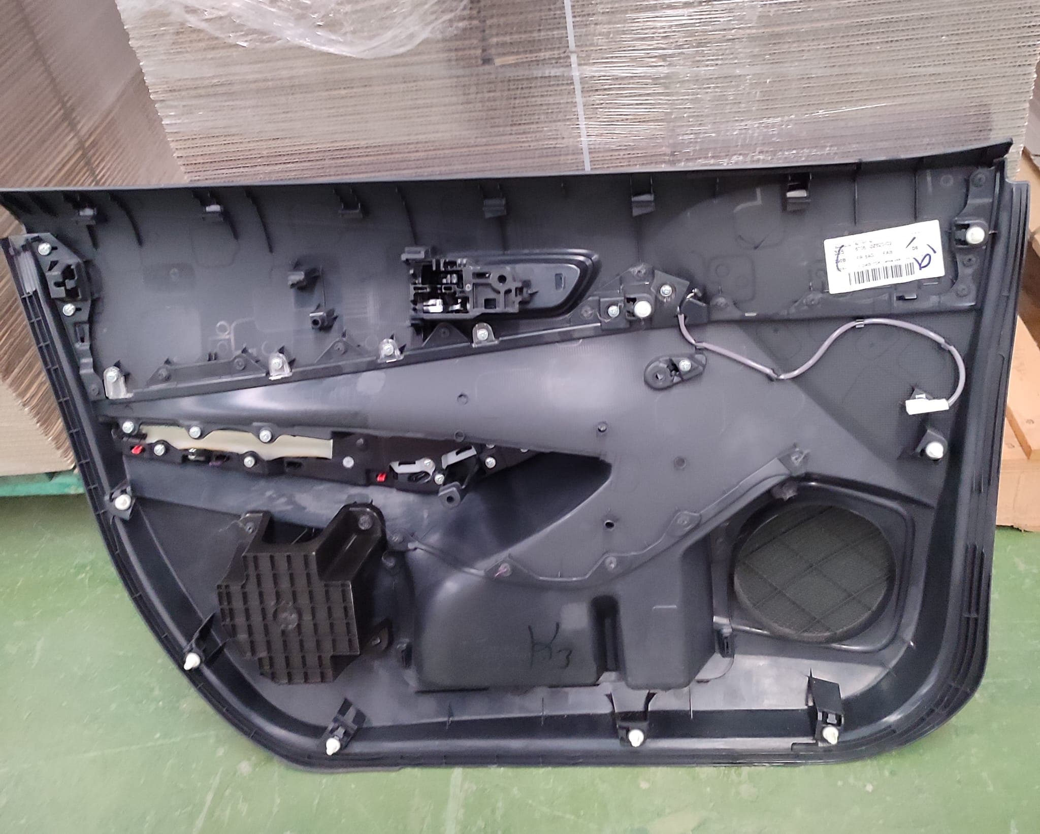 Guarnecido puerta delantera derecha TOYOTA COROLLA (E15) 2