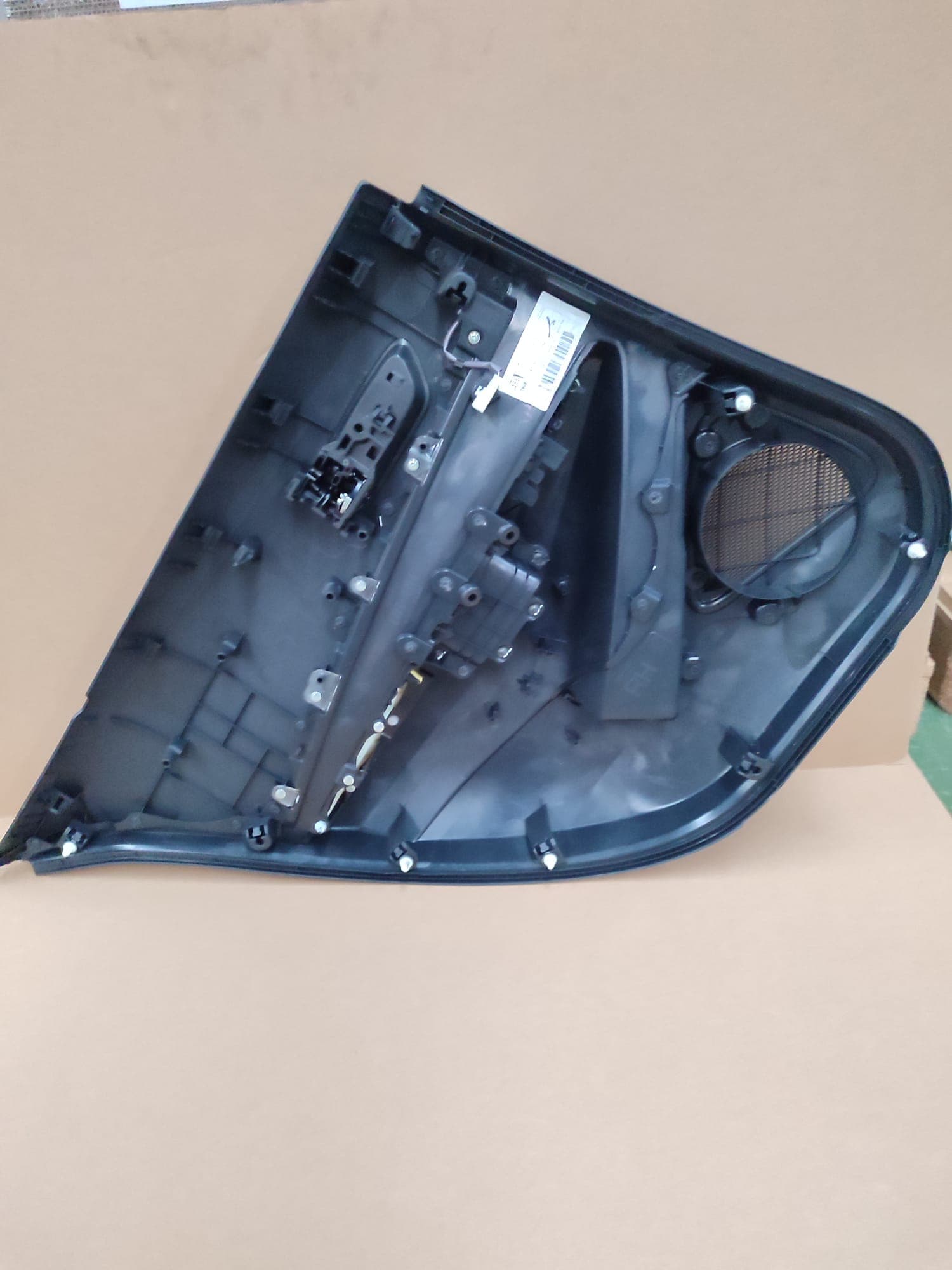 Guarnecido puerta trasera derecha TOYOTA COROLLA (E15) 2