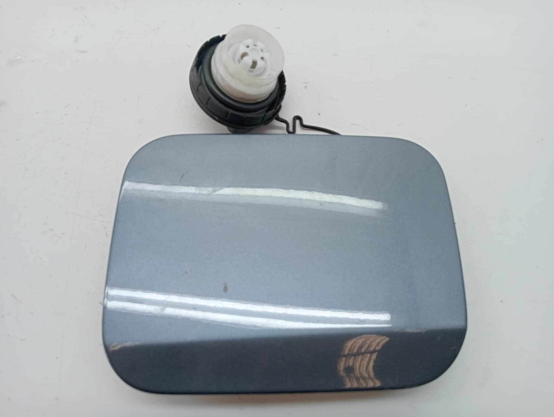 Tapa exterior combustible TOYOTA COROLLA (E15) 2