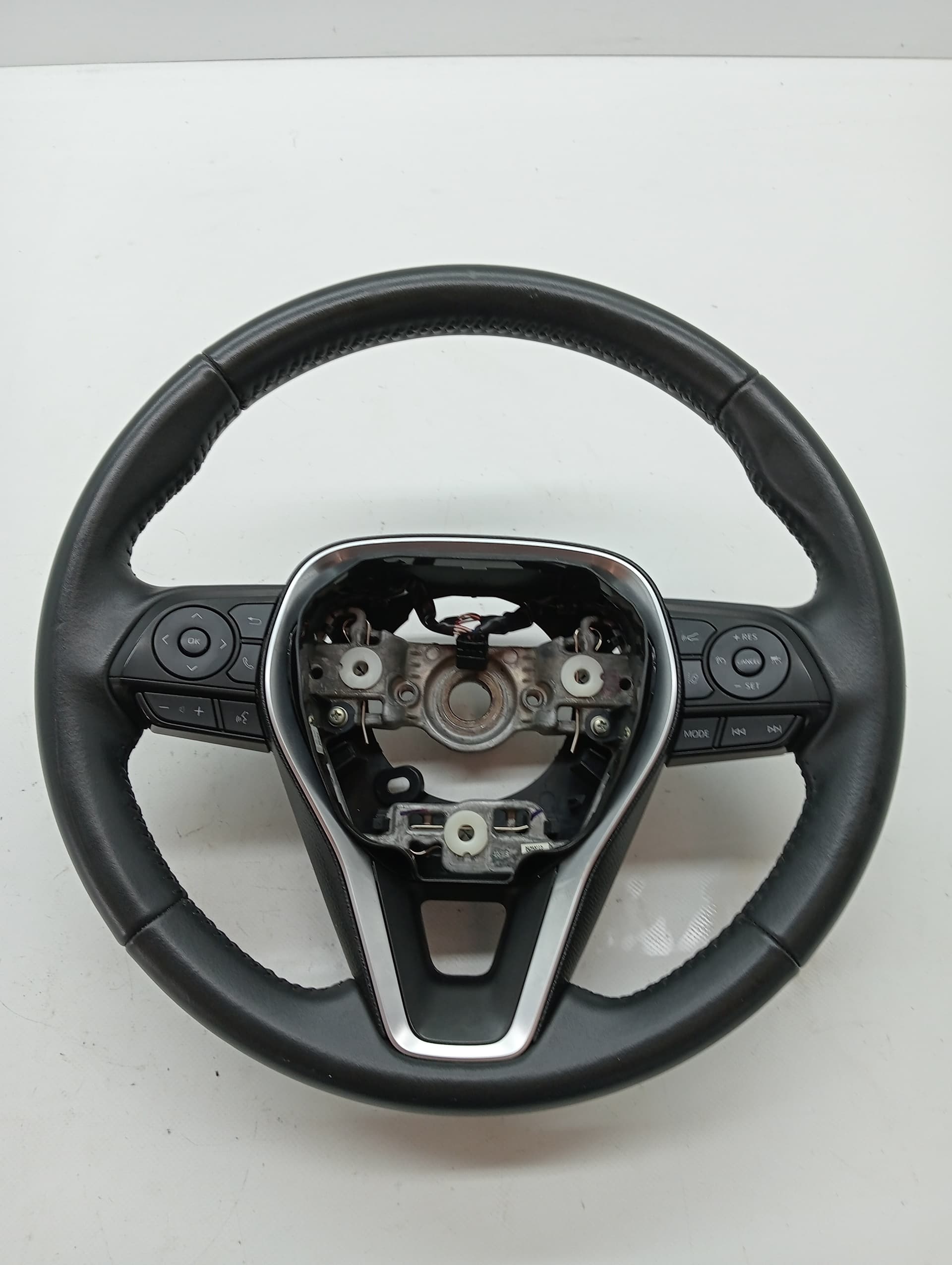 Volante TOYOTA COROLLA (E15) 3