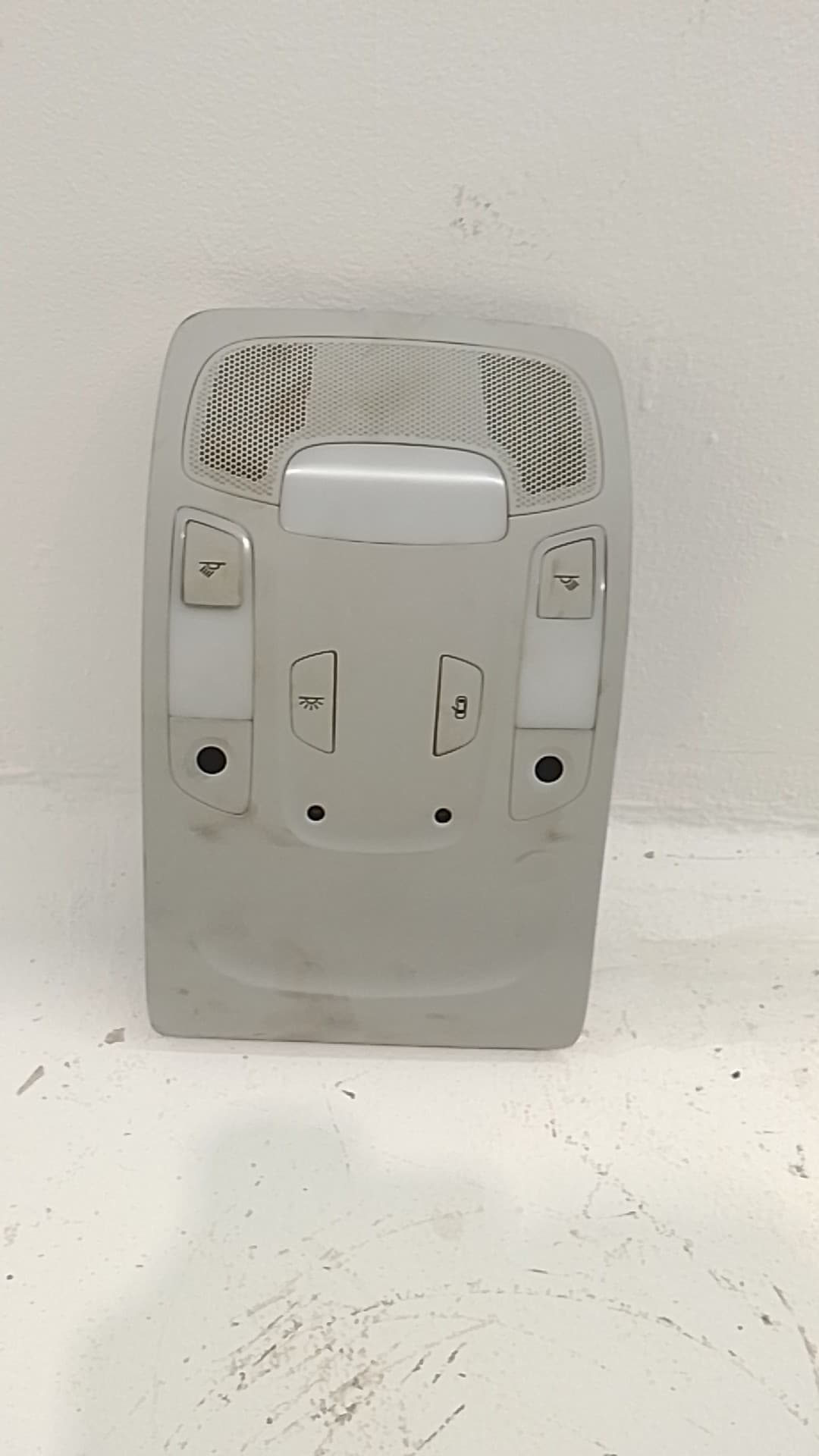 Luz interior delantera AUDI A6 C7 (4G2, 4GC)
