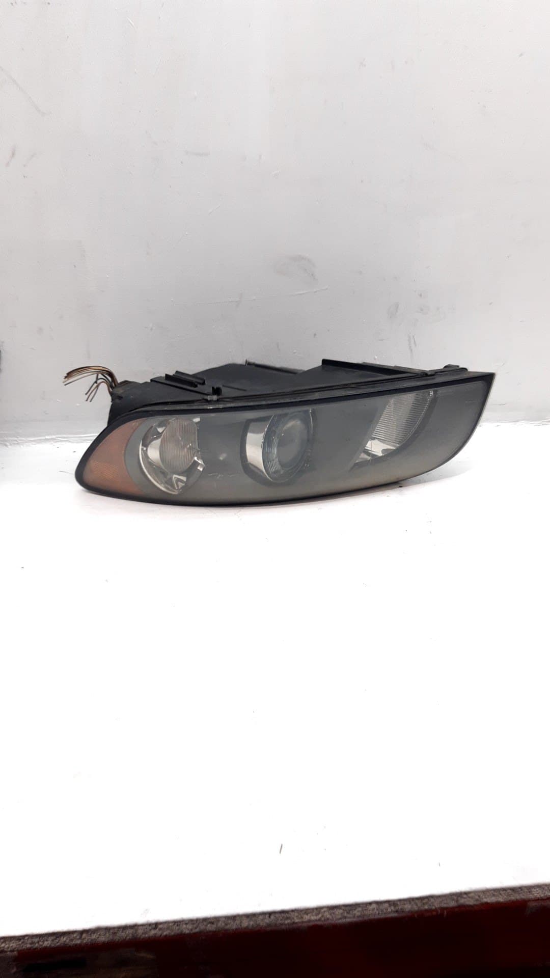 Faro derecho VOLVO V50 FAMILIAR 3