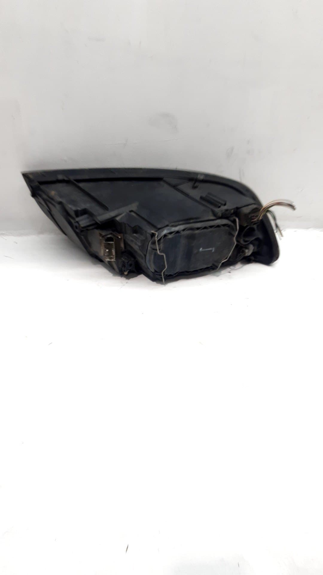 Faro derecho VOLVO V50 FAMILIAR 2