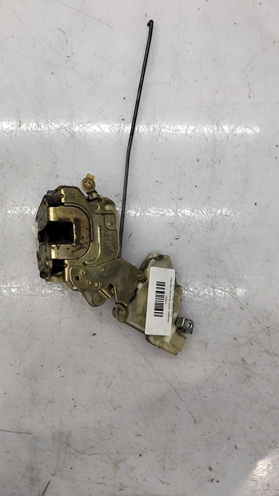 Cerradura puerta delantera izquierda NISSAN TERRANO (WD21) 2
