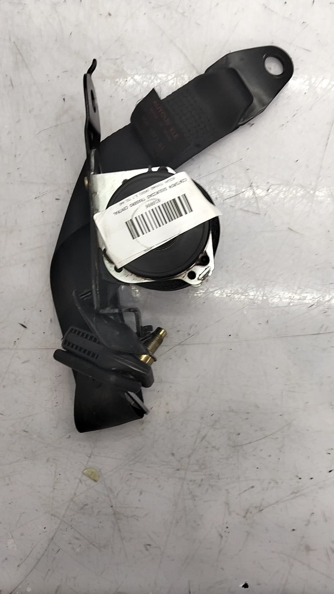 Cinturon seguridad trasero central NISSAN TERRANO (WD21)