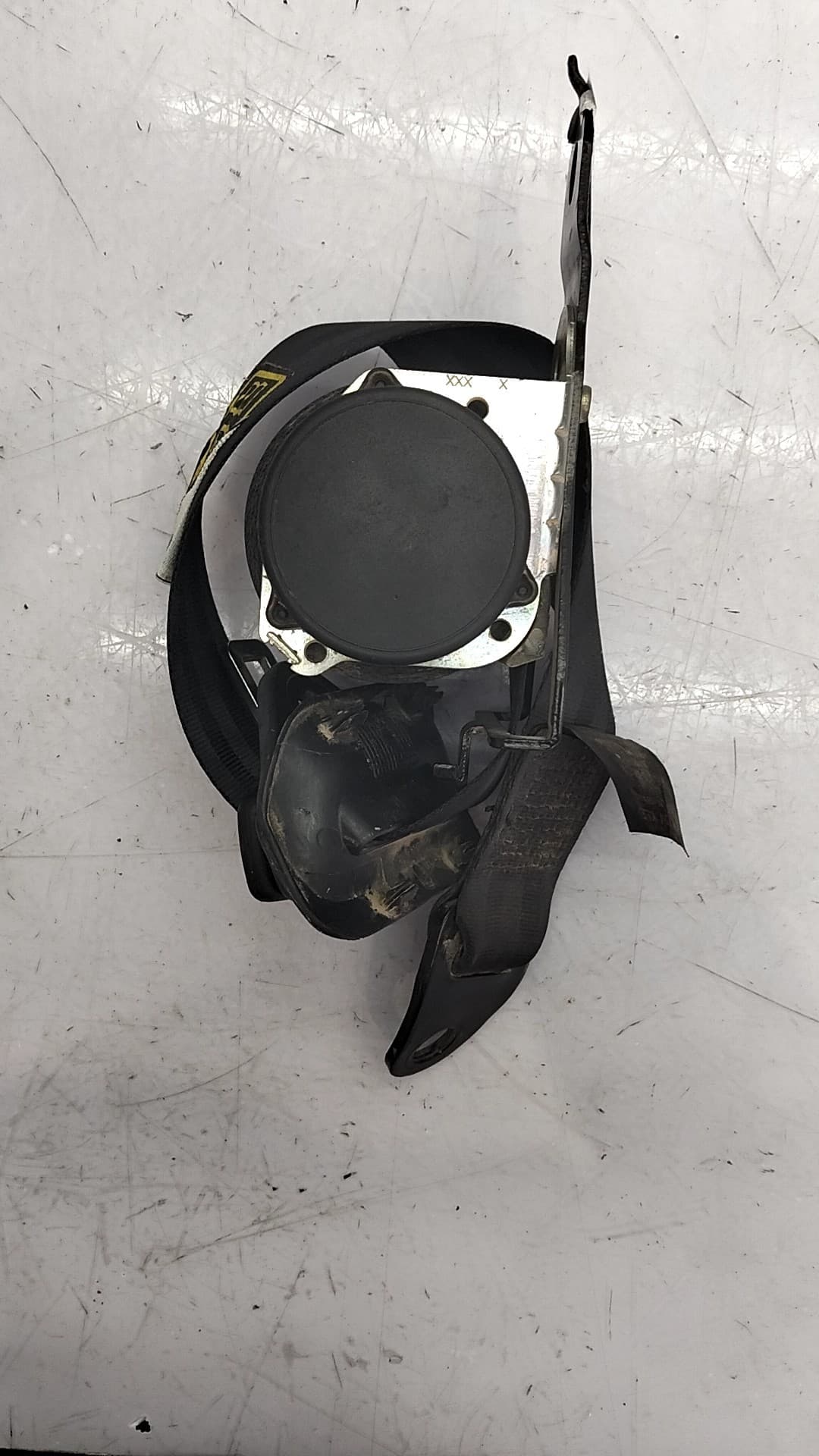 Cinturon seguridad trasero izquierdo NISSAN TERRANO (WD21)