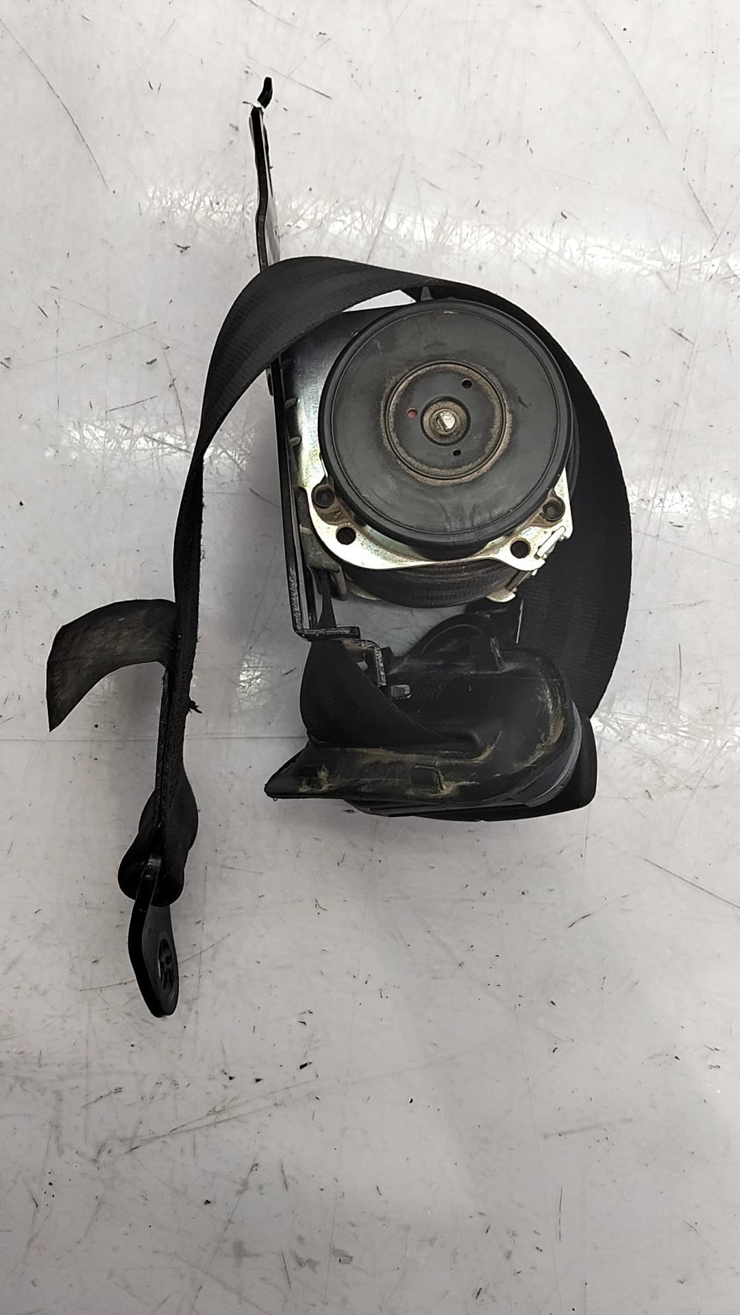 Cinturon seguridad trasero izquierdo NISSAN TERRANO (WD21) 2