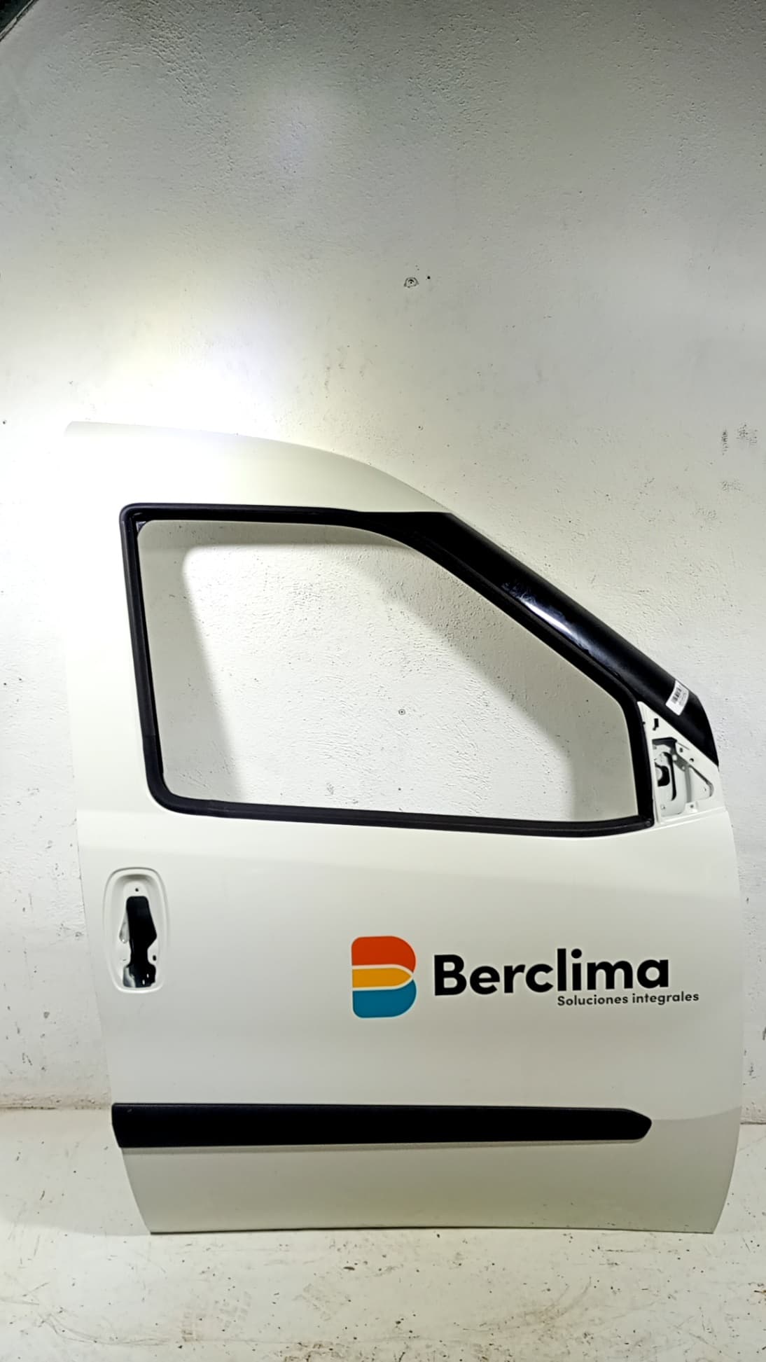 Puerta delantera derecha FIAT DOBLO