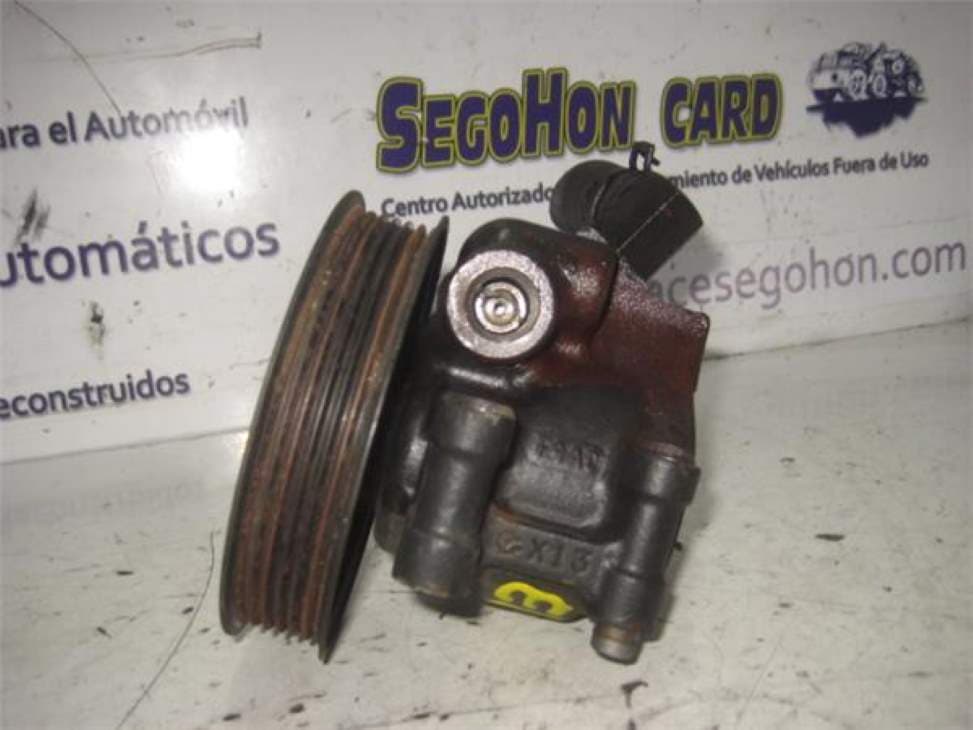 Bomba direccion FORD FOCUS BERLINA (CAK) 3