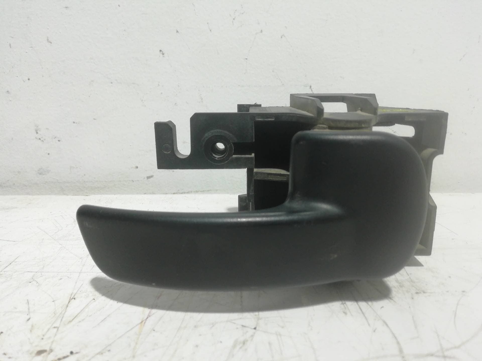 Maneta interior delantera derecha NISSAN NAVARA PICK-UP (D40M)