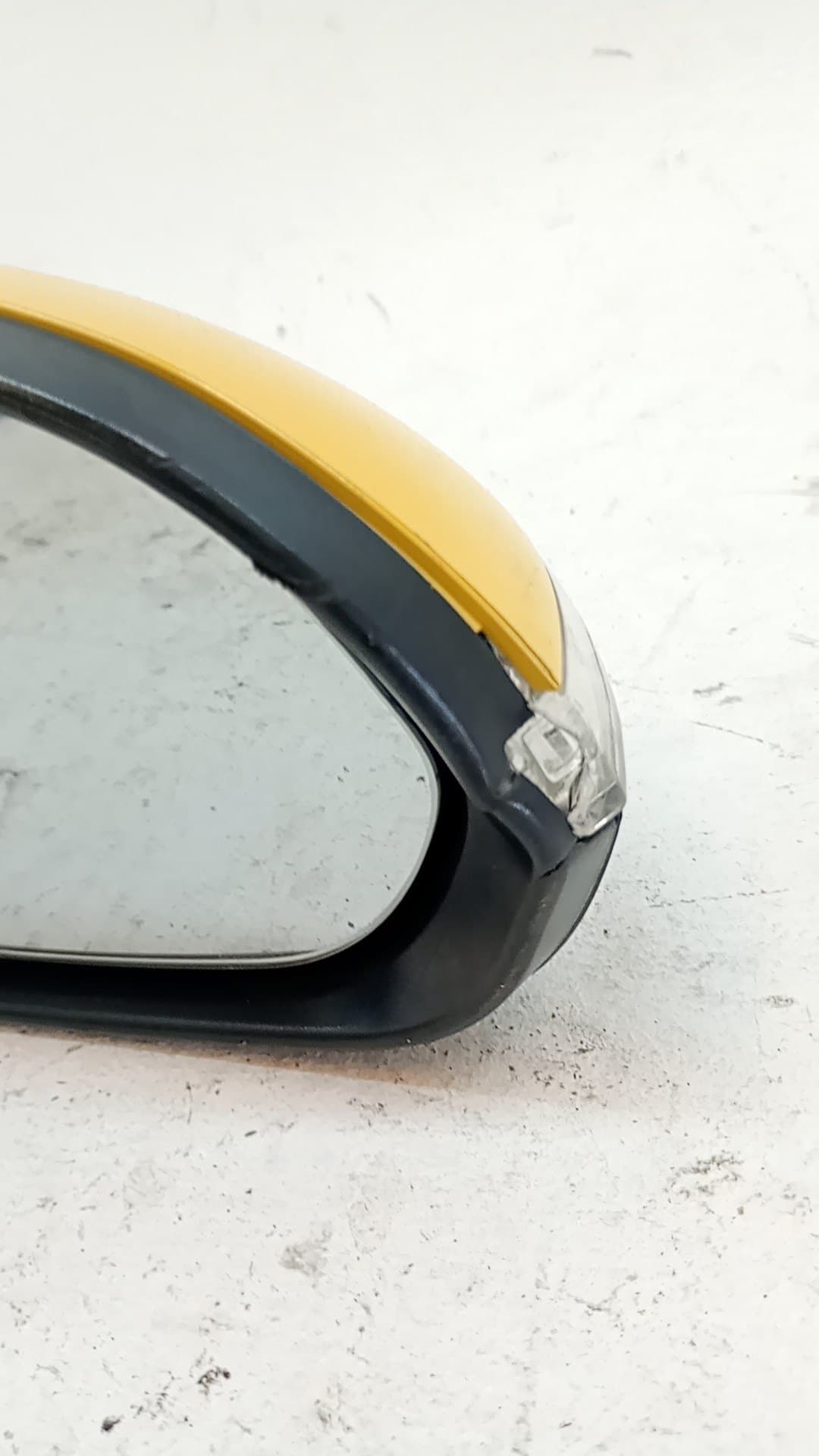 Retrovisor derecho KIA STONIC 4